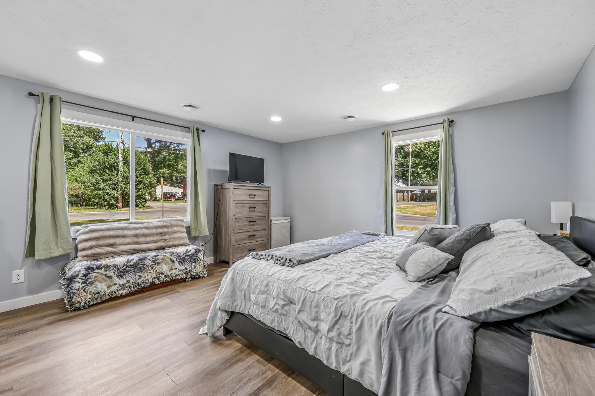 131 Vista Terrace Muskegon MI 49442