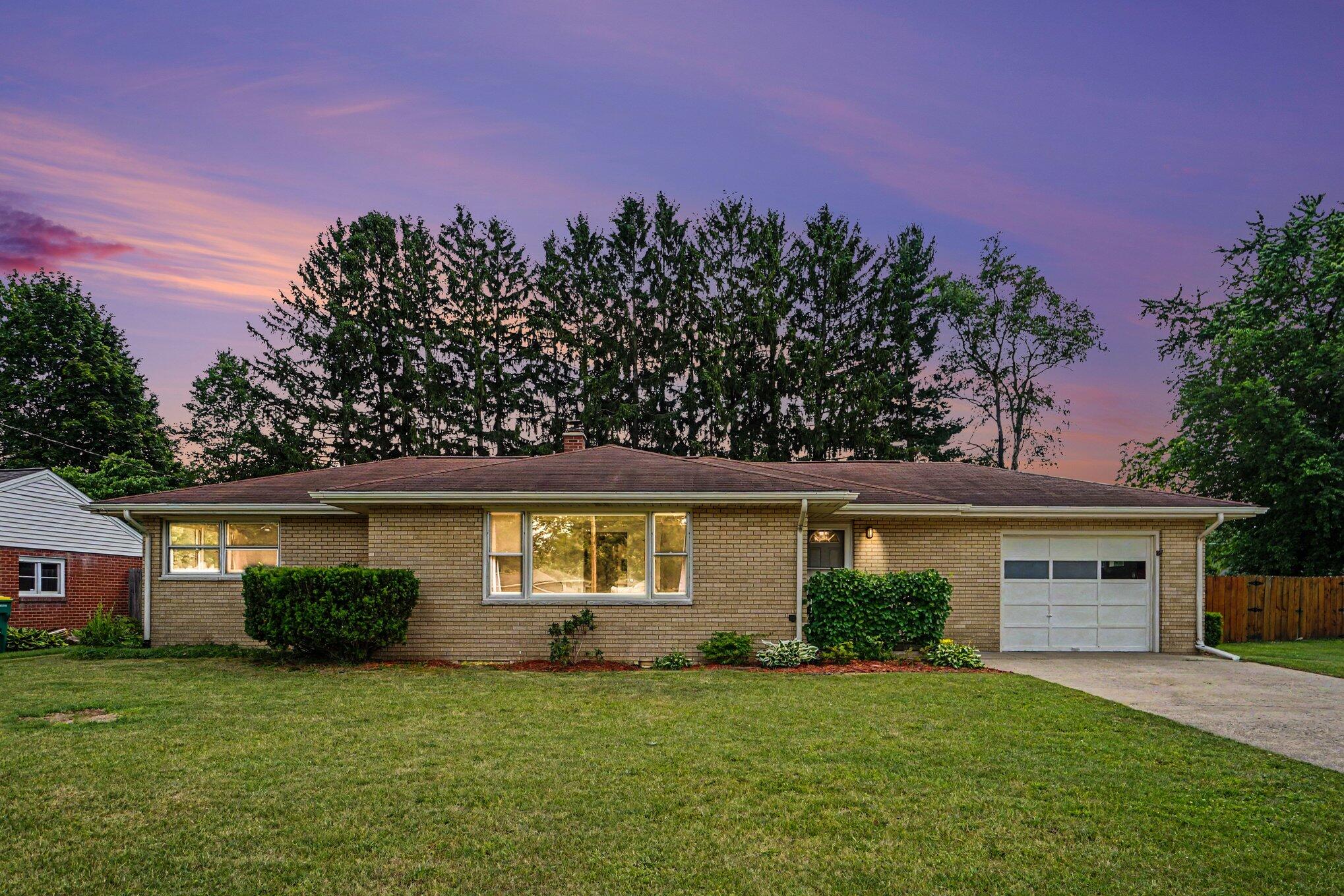 1328 Applecroft Avenue Portage MI 49002