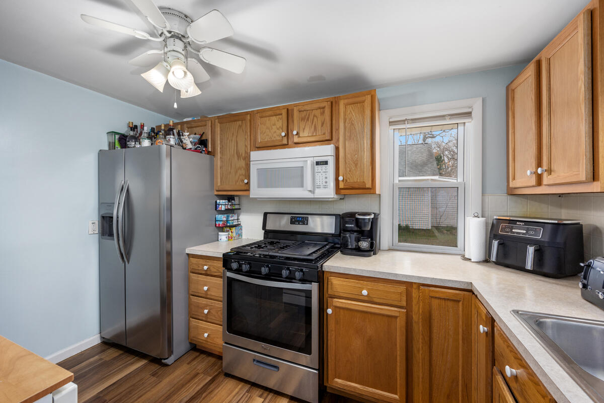 246 Holly Street Street SW Grand Rapids MI 49548