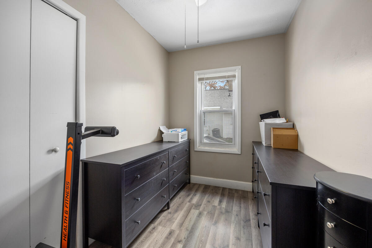 246 Holly Street Street SW Grand Rapids MI 49548