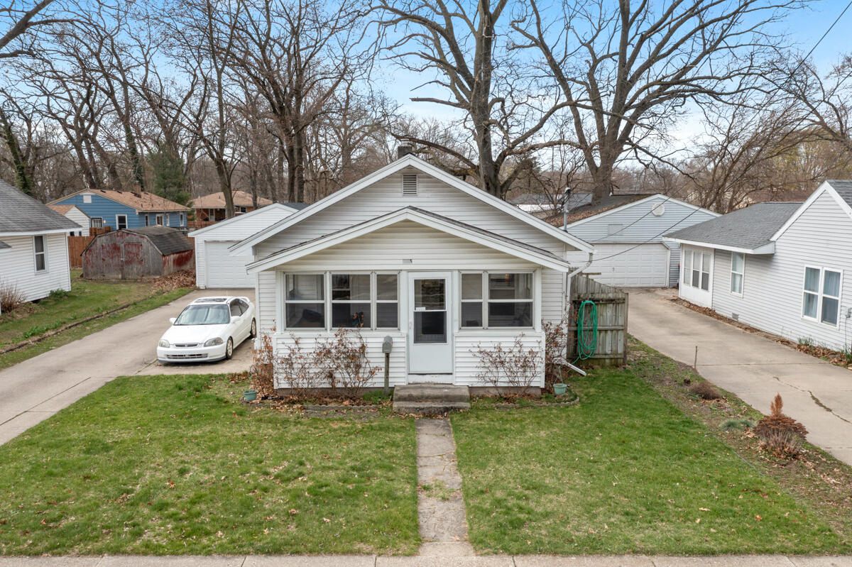 246 Holly Street Street SW Grand Rapids MI 49548