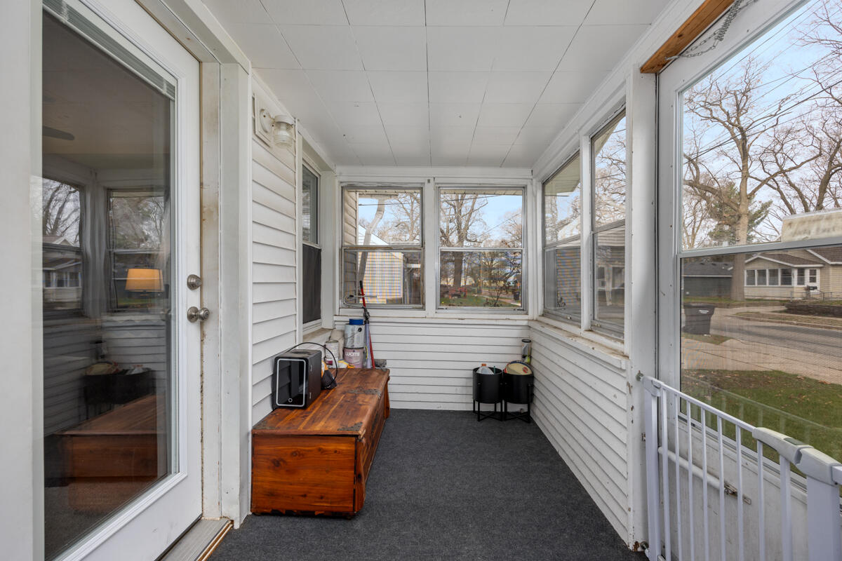 246 Holly Street Street SW Grand Rapids MI 49548