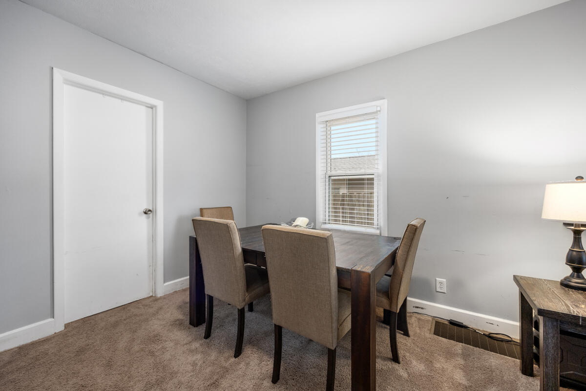 246 Holly Street Street SW Grand Rapids MI 49548