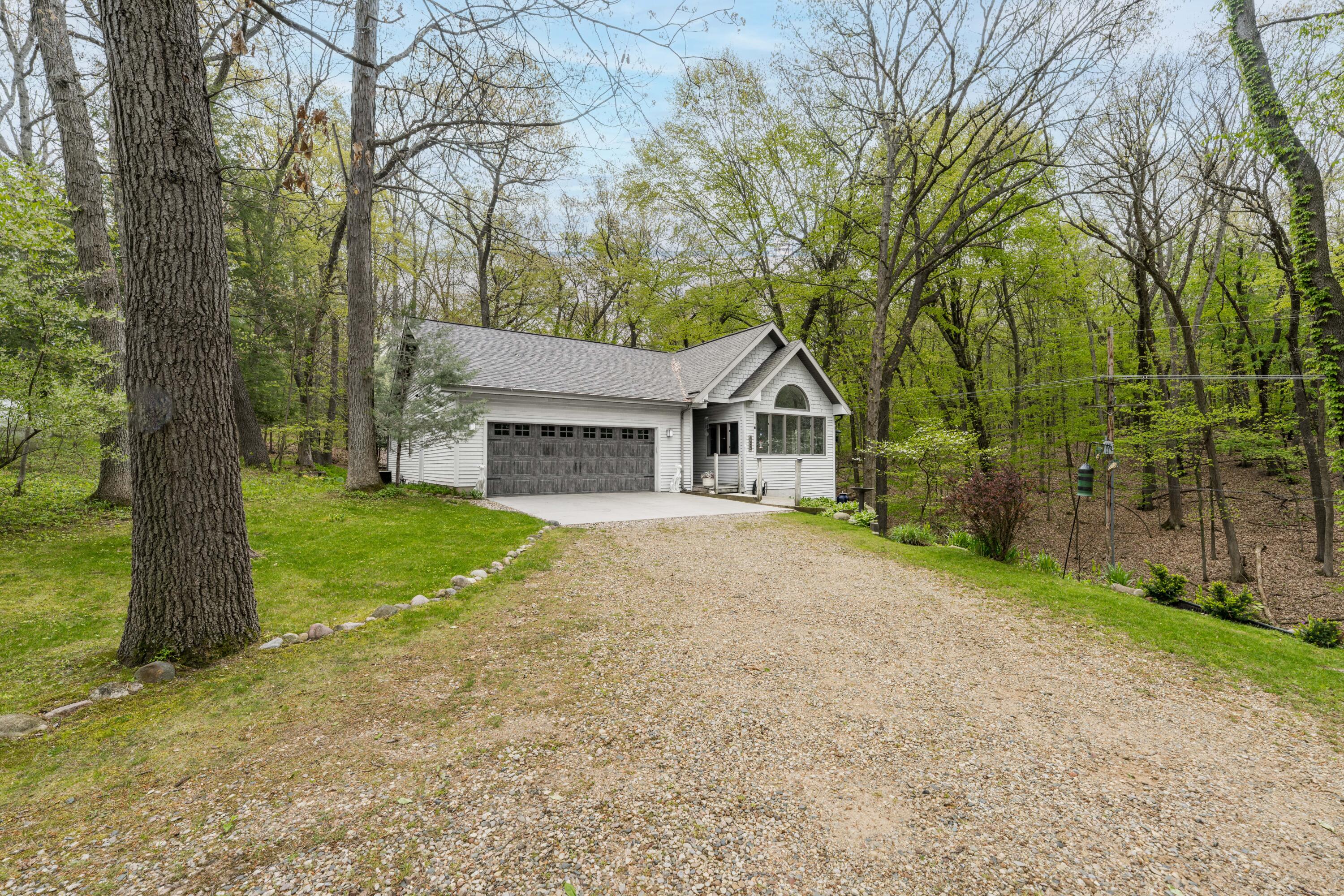 8933 W F Avenue Kalamazoo MI 49009