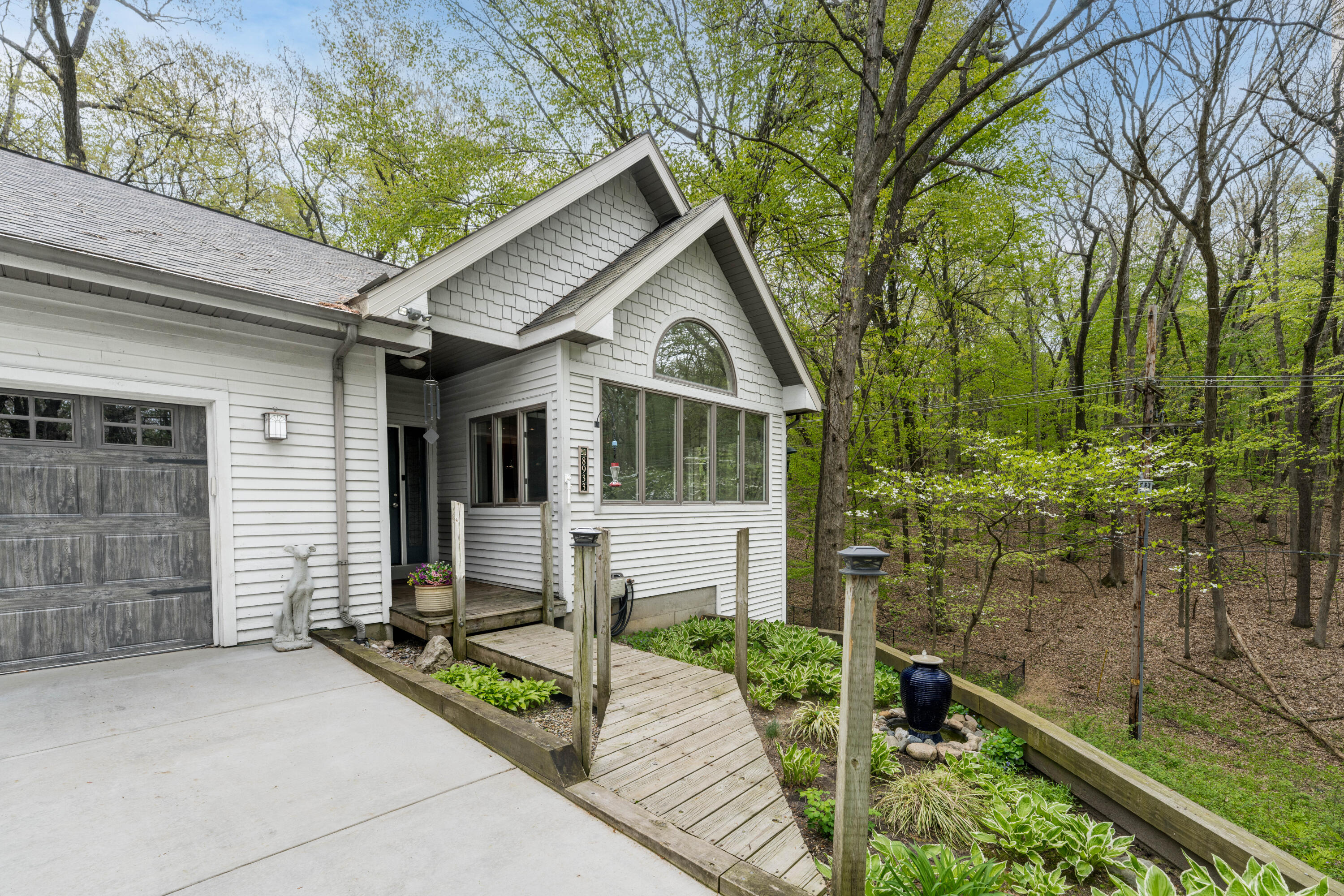 8933 W F Avenue Kalamazoo MI 49009