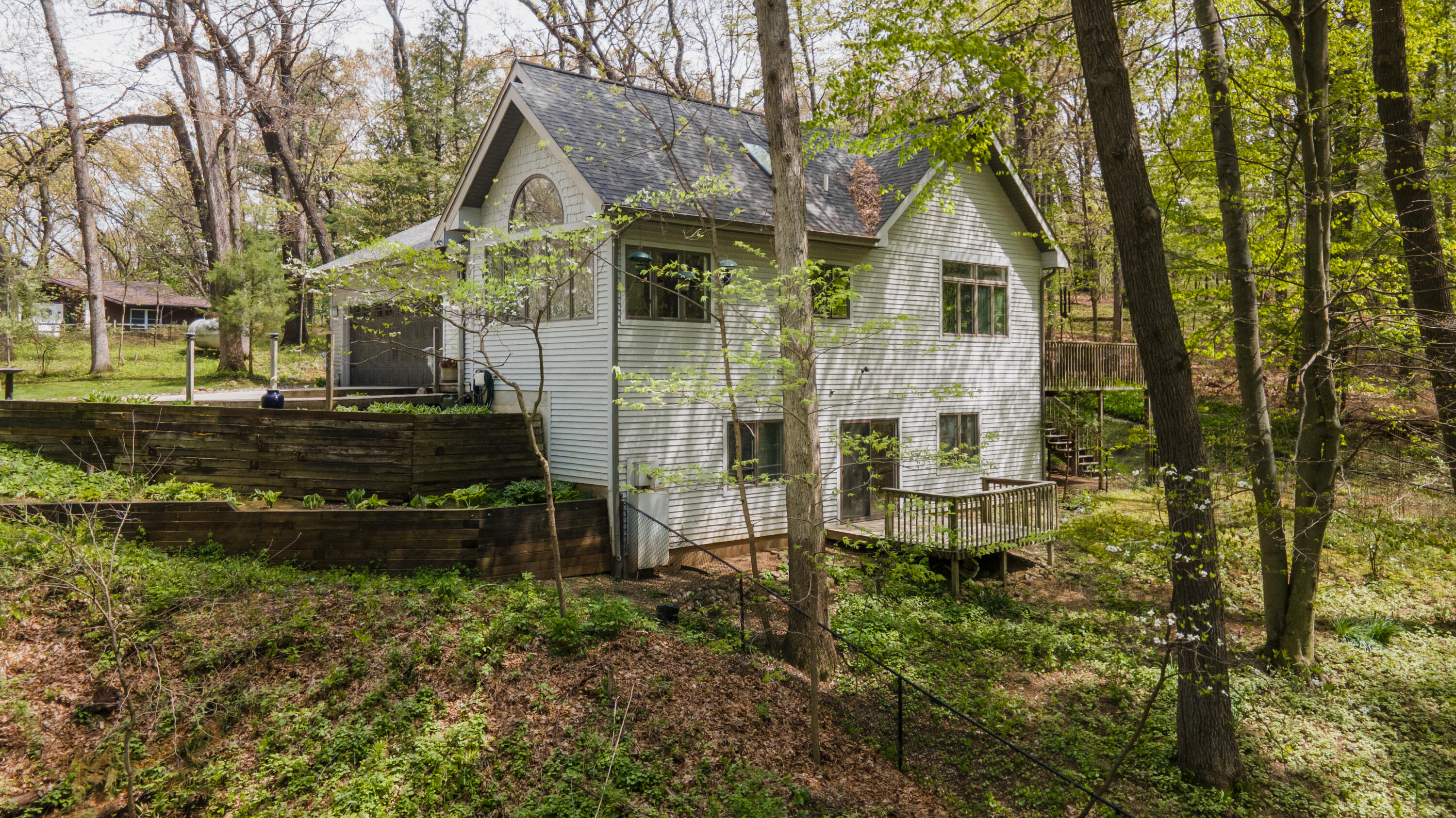 8933 W F Avenue Kalamazoo MI 49009