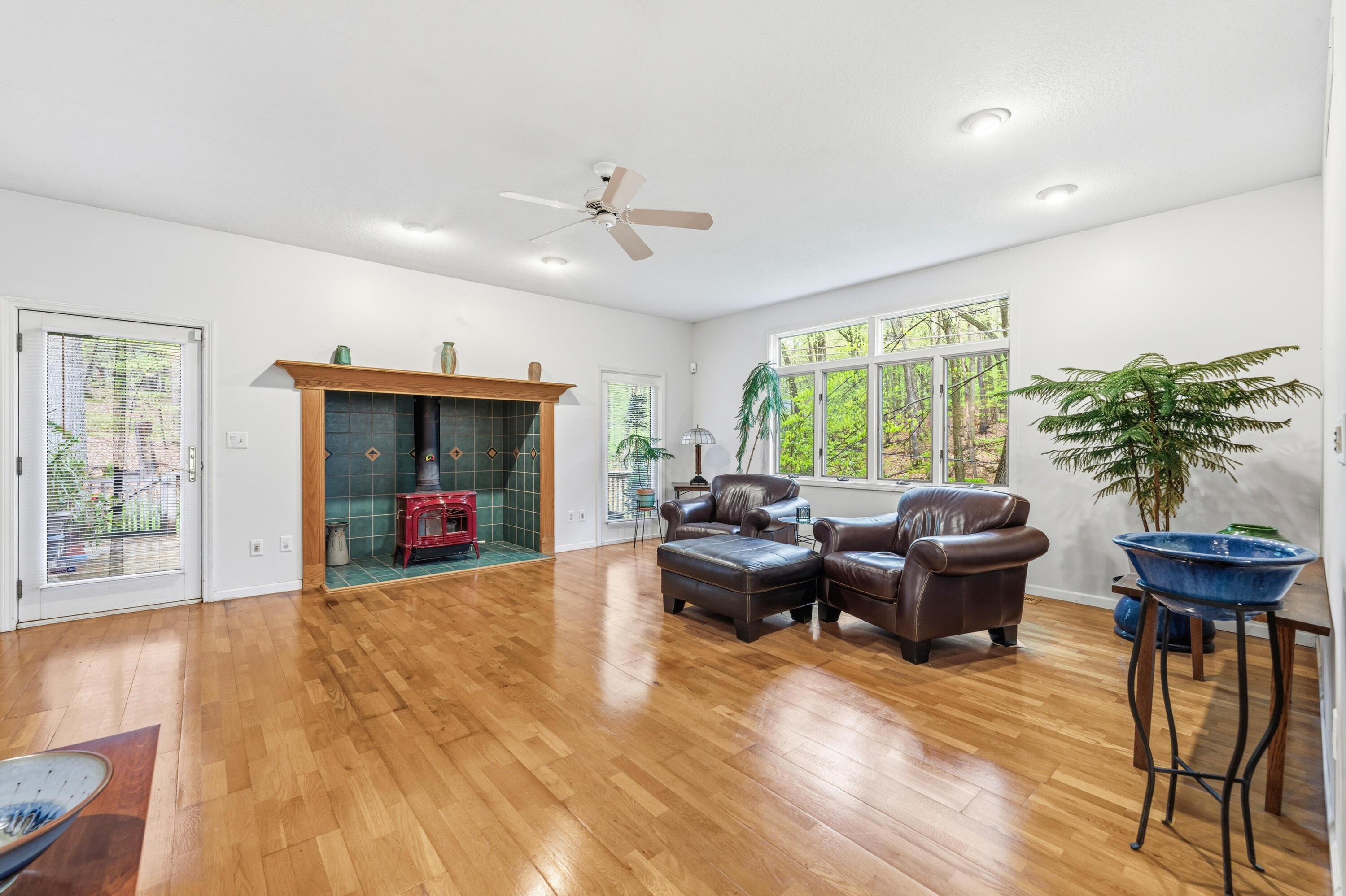 8933 W F Avenue Kalamazoo MI 49009