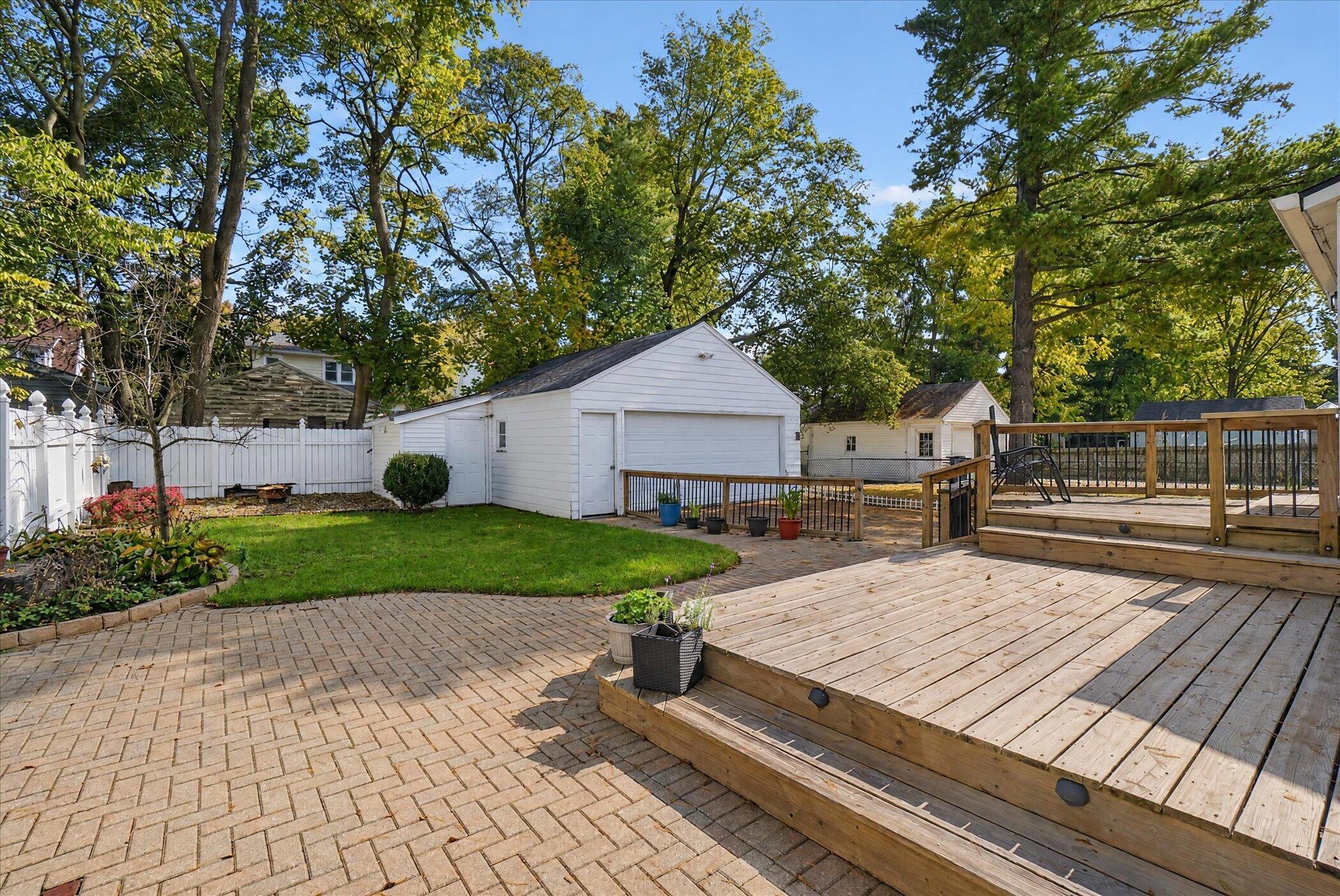 718 Pinehurst Boulevard Kalamazoo MI 49006