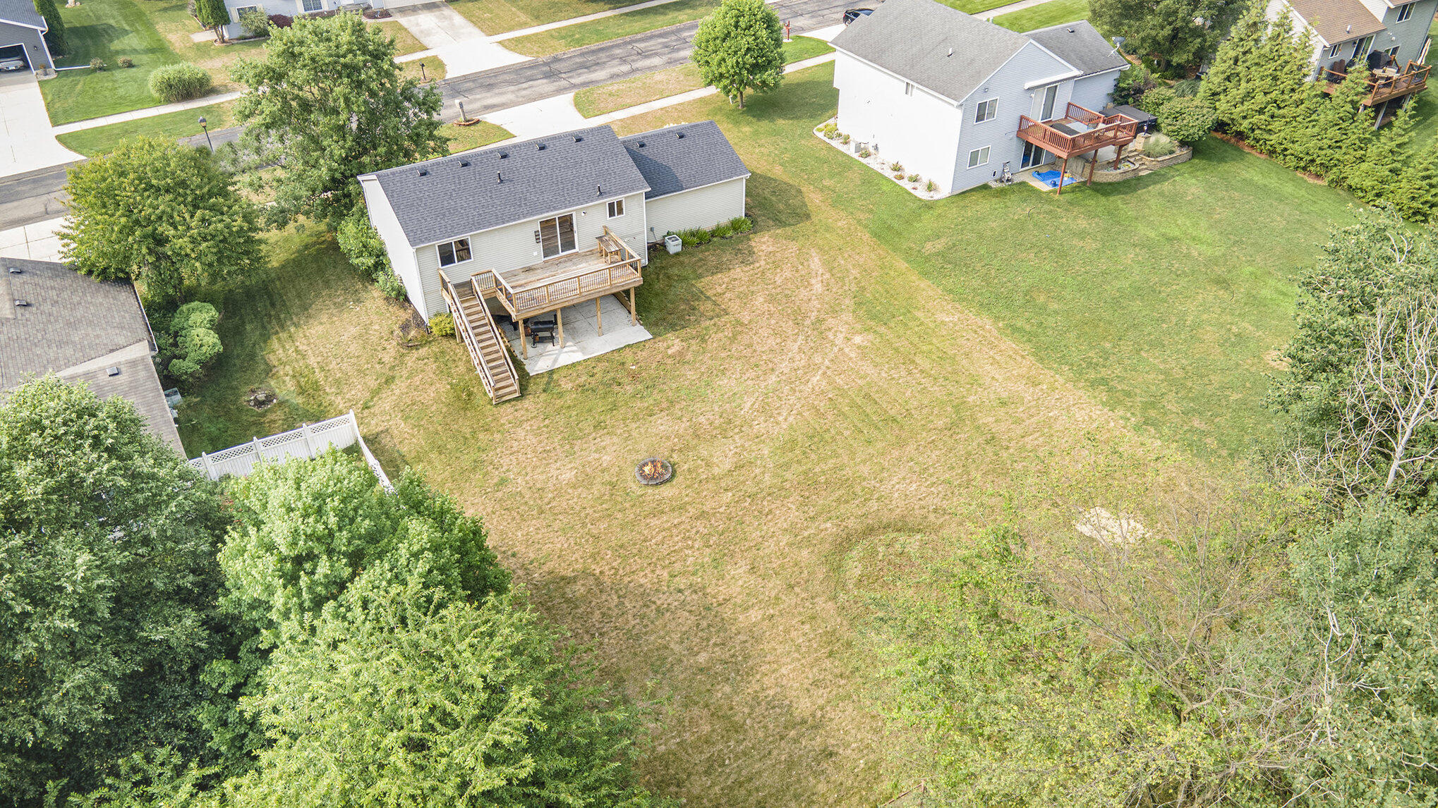 4139 Whirlwind Drive NE Rockford MI 49341