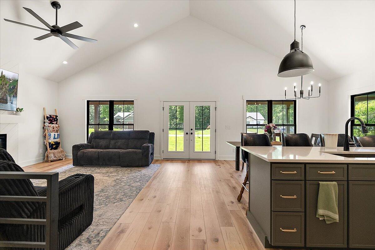 412 Sabine Drive Muskegon MI 49442