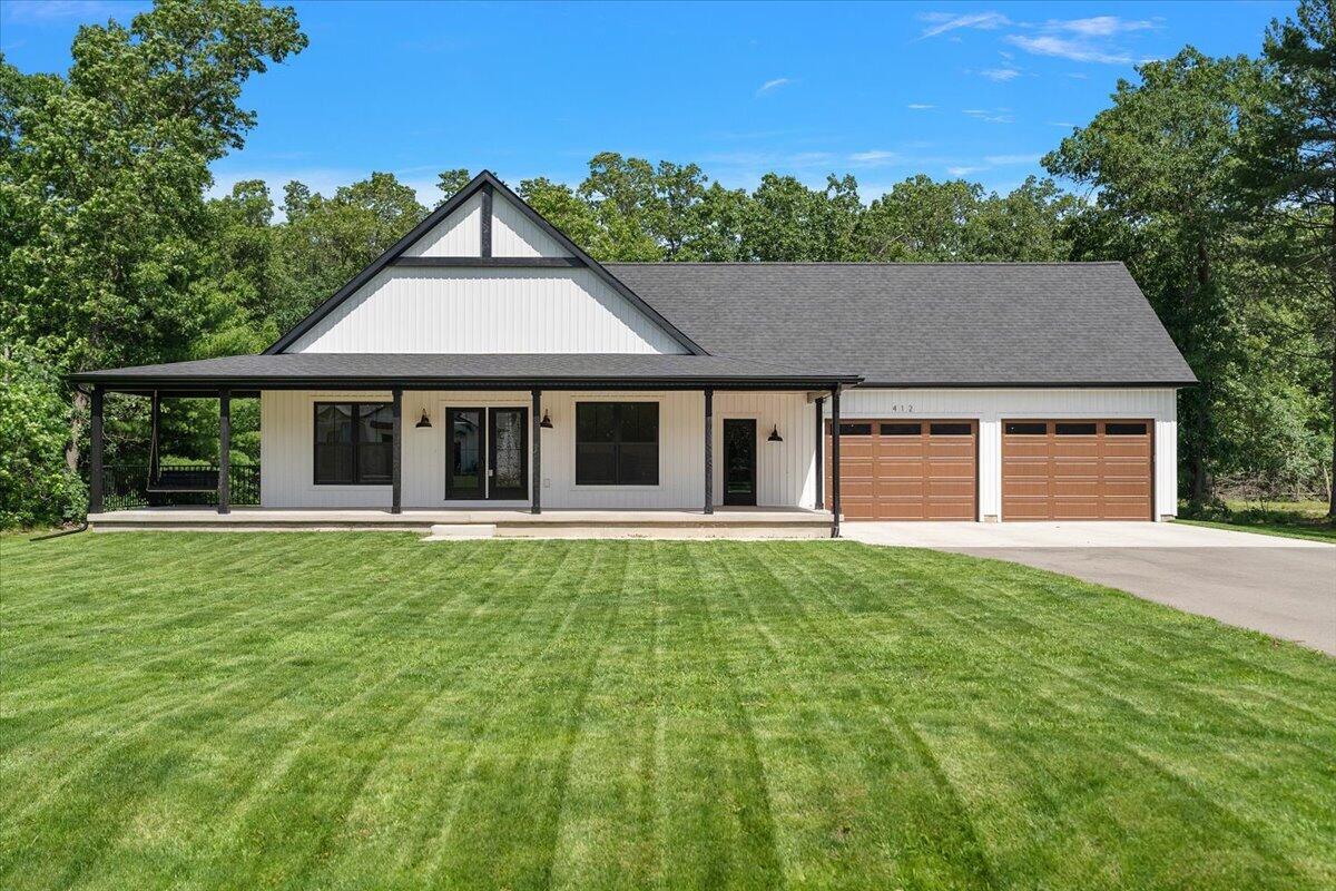 412 Sabine Drive Muskegon MI 49442