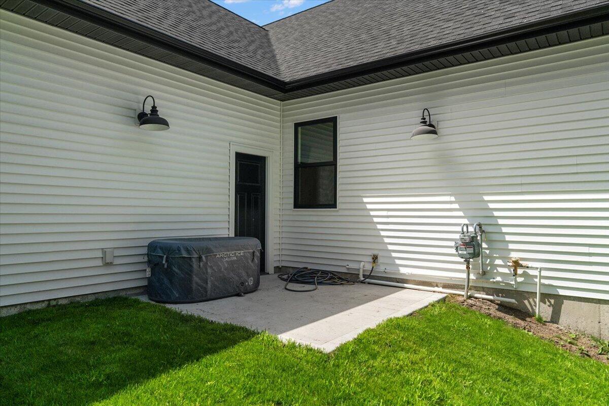 412 Sabine Drive Muskegon MI 49442