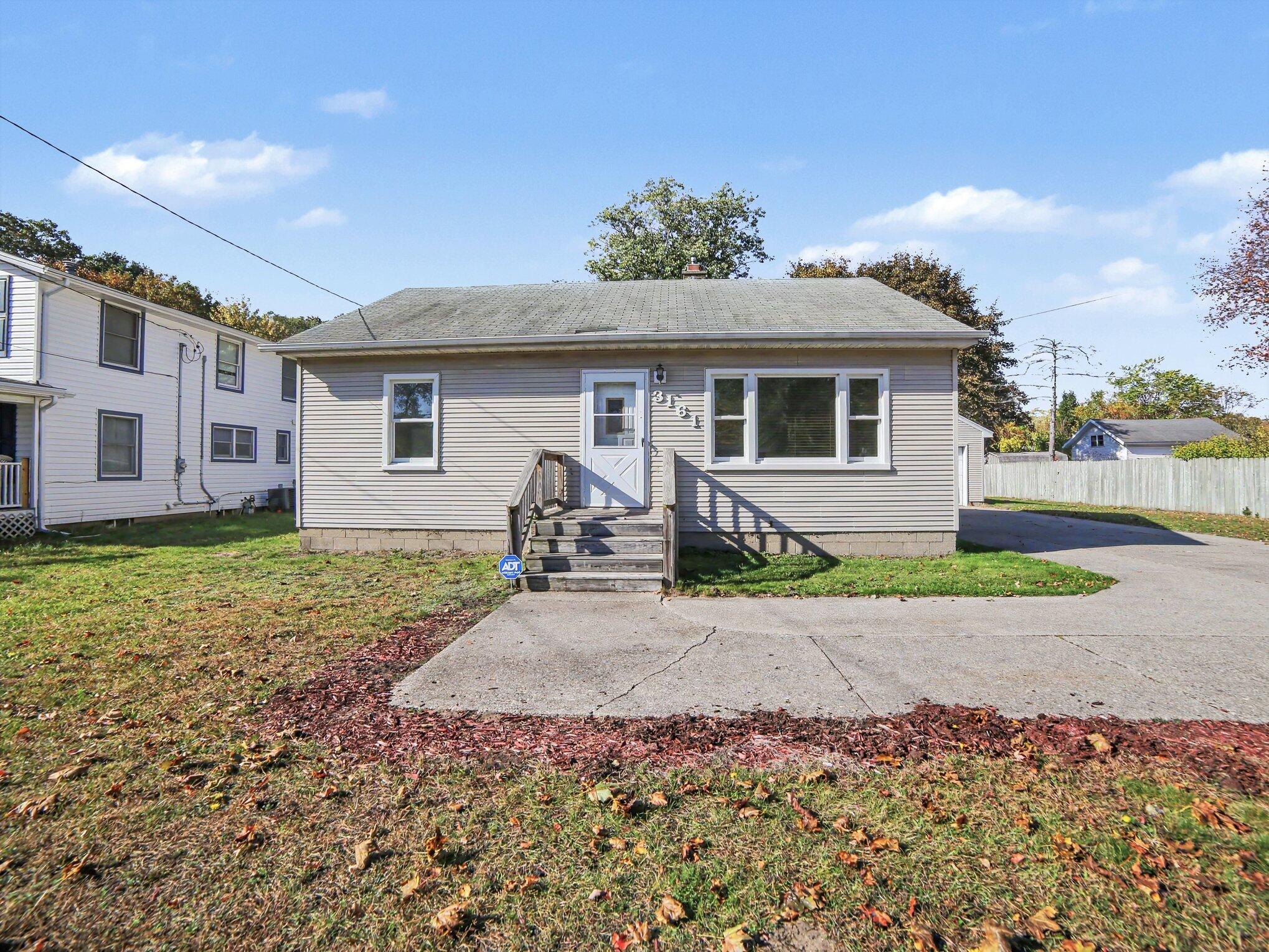 3161 Mccracken Street Norton Shores MI 49441