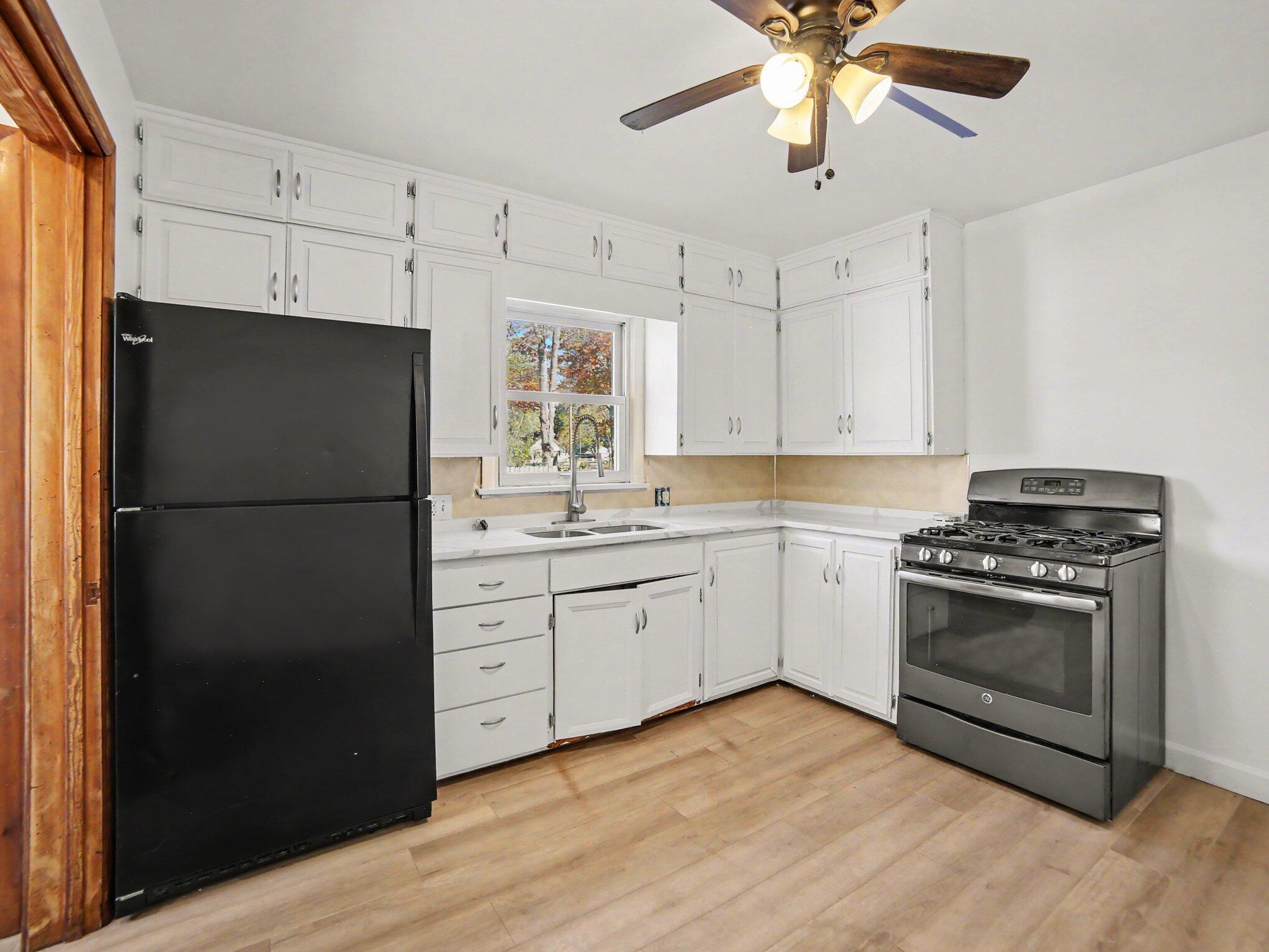 3161 Mccracken Street Norton Shores MI 49441