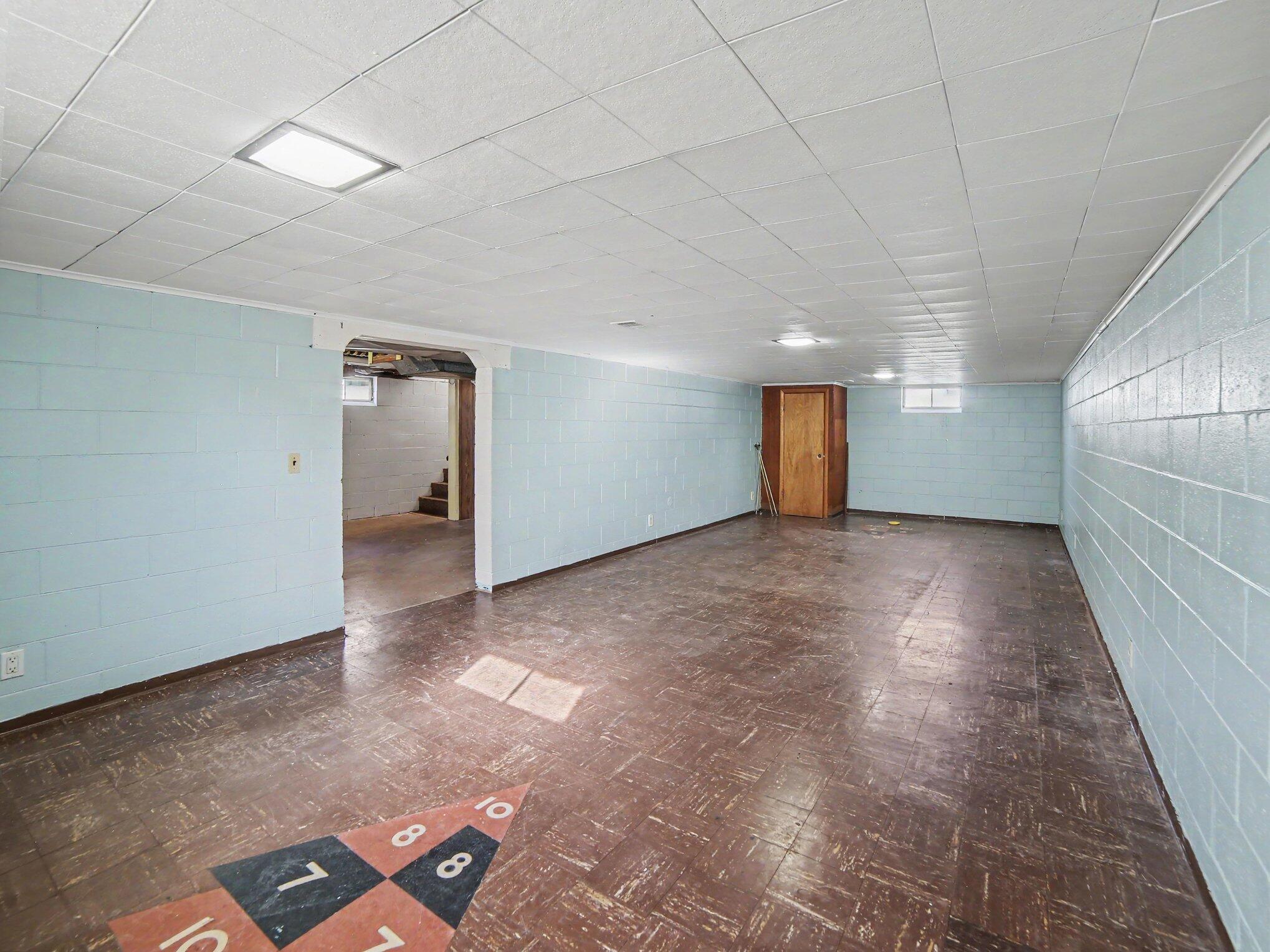 3161 Mccracken Street Norton Shores MI 49441