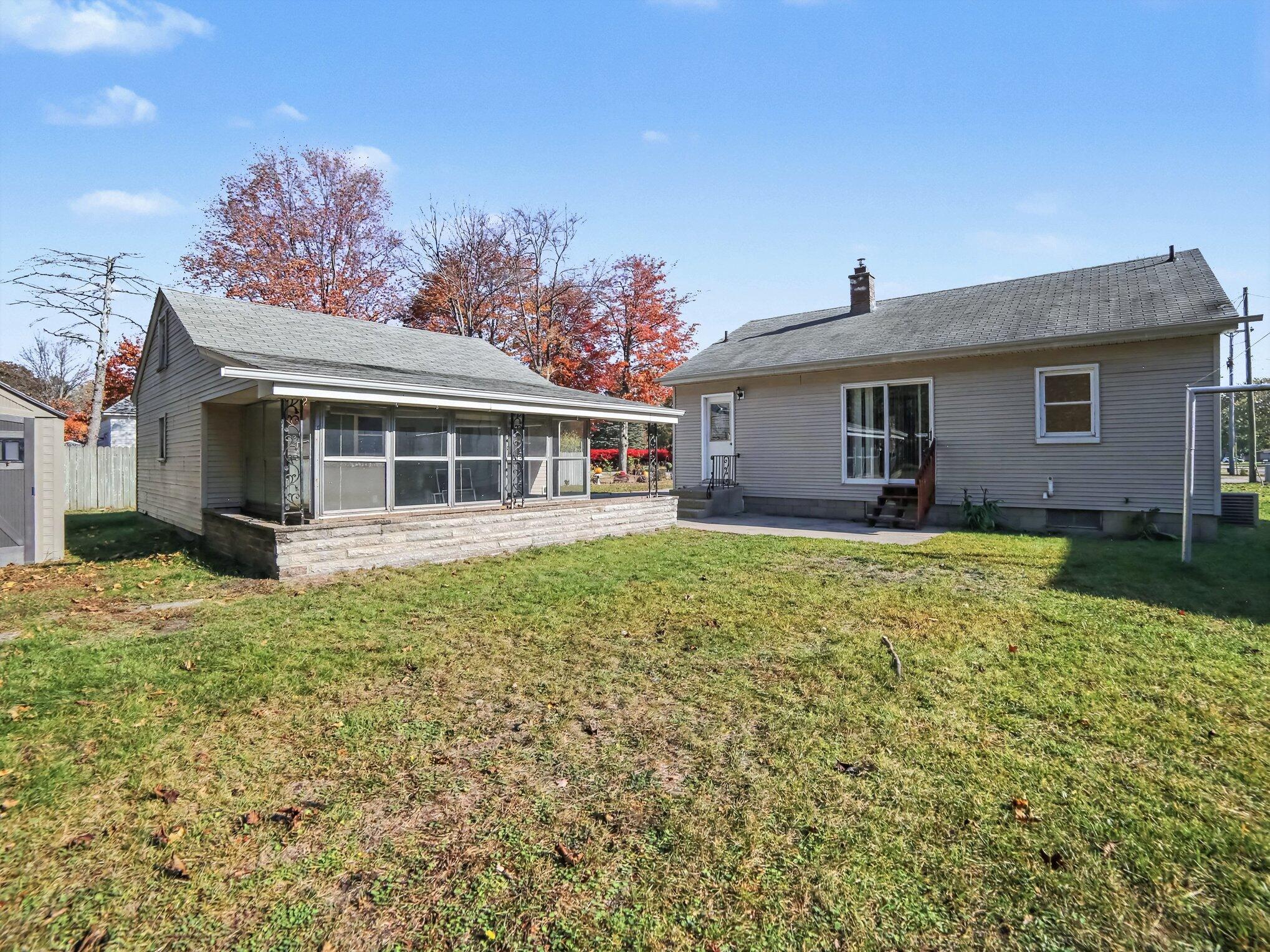 3161 Mccracken Street Norton Shores MI 49441