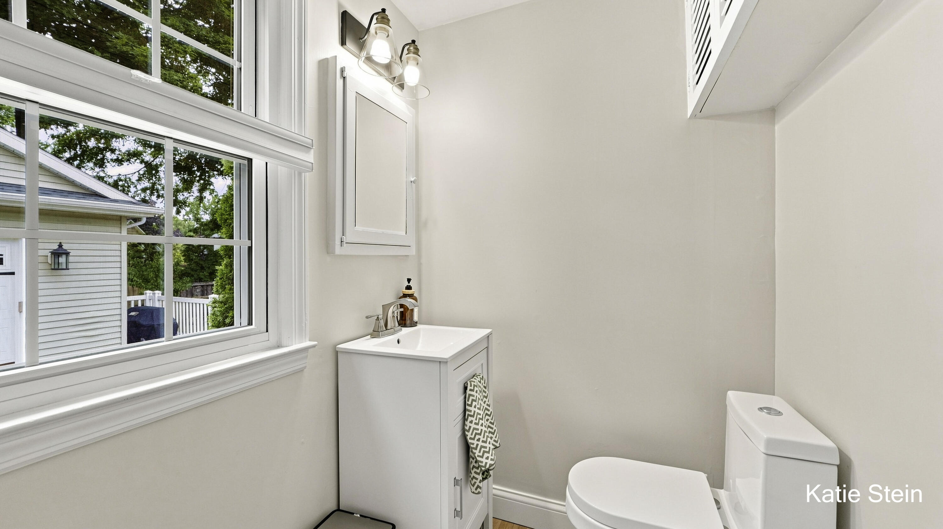 903 Orchard Avenue SE East Grand Rapids MI 49506