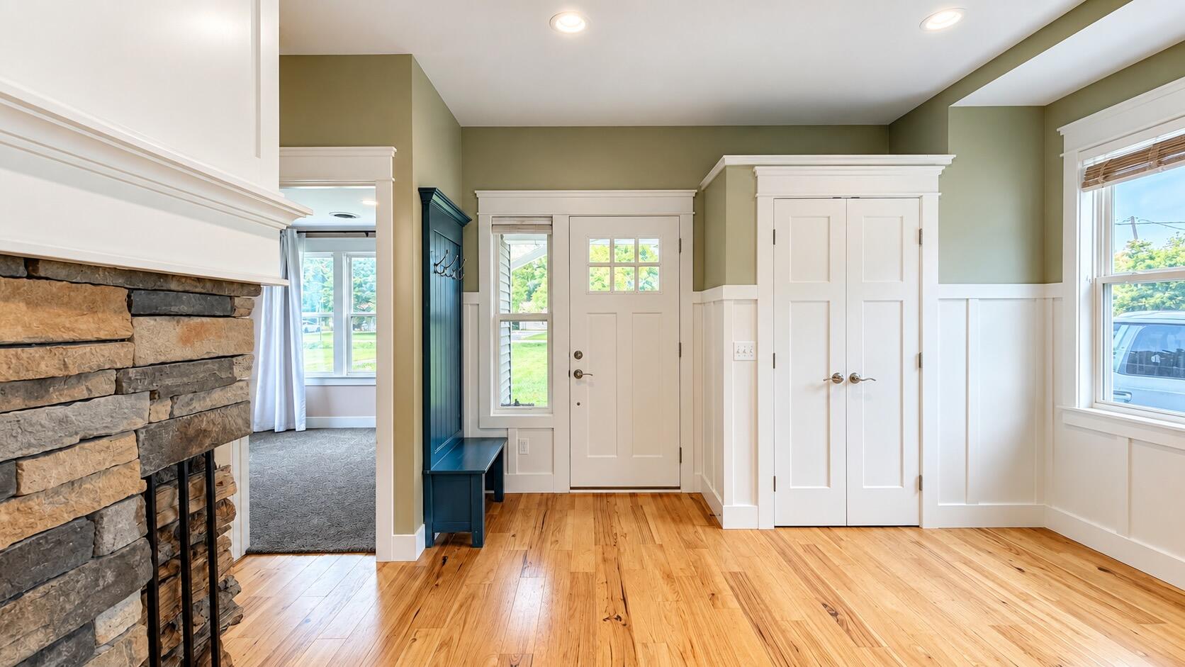 1321 Kinney Avenue NW Grand Rapids MI 49534
