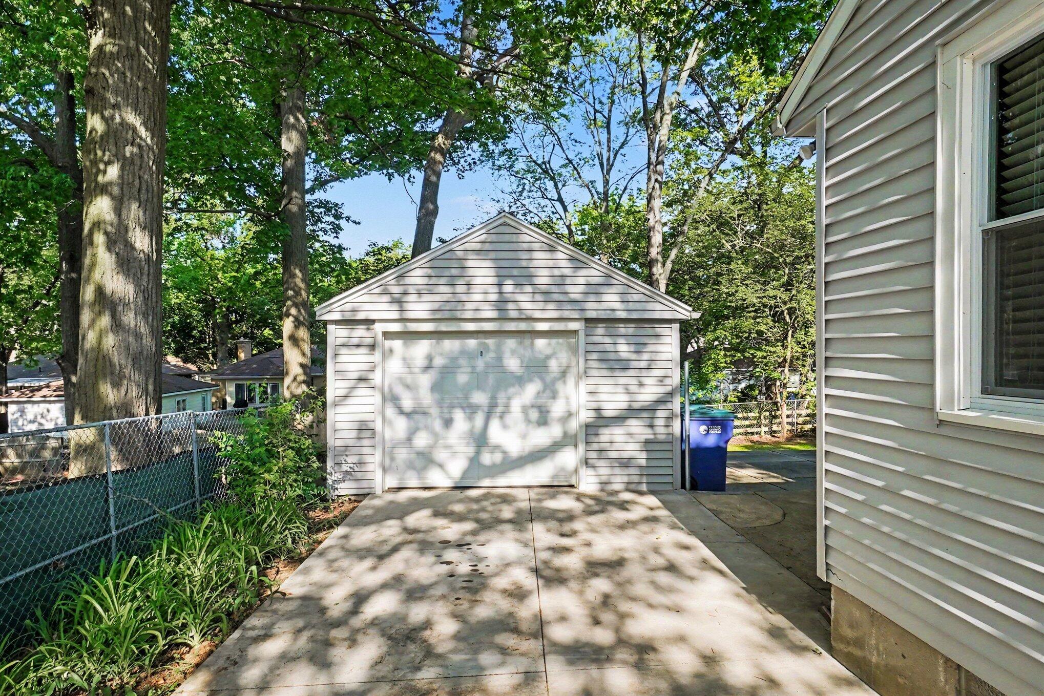 1831 Diamond Avenue NE Grand Rapids MI 49505