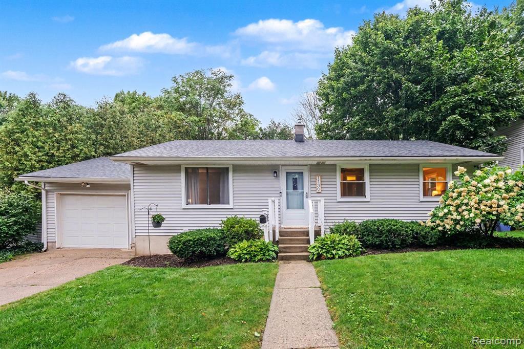 Grand Rapids MI, 1139 Houseman Avenue NE