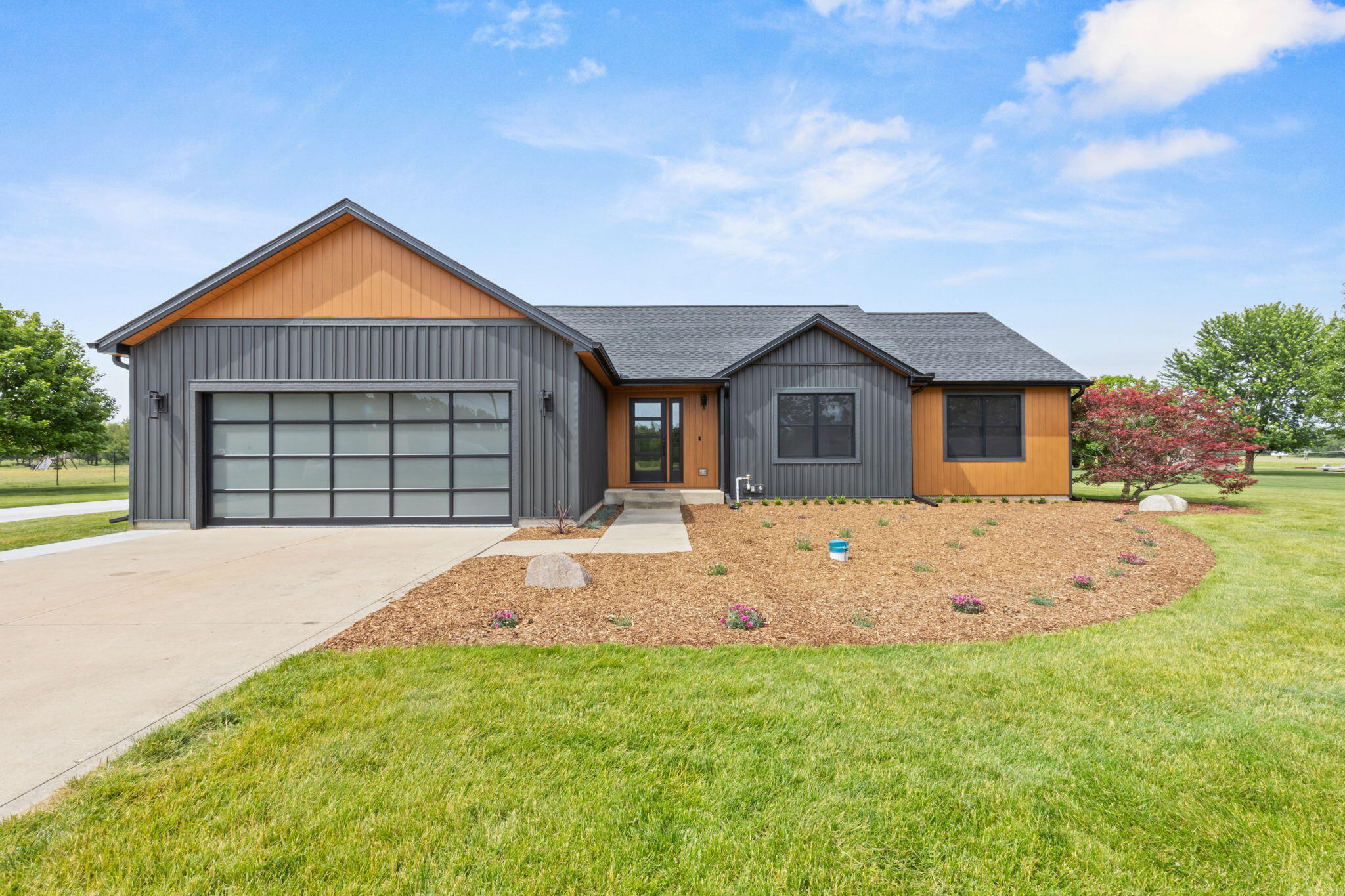 20872 State Line Road Edwardsburg MI 49112