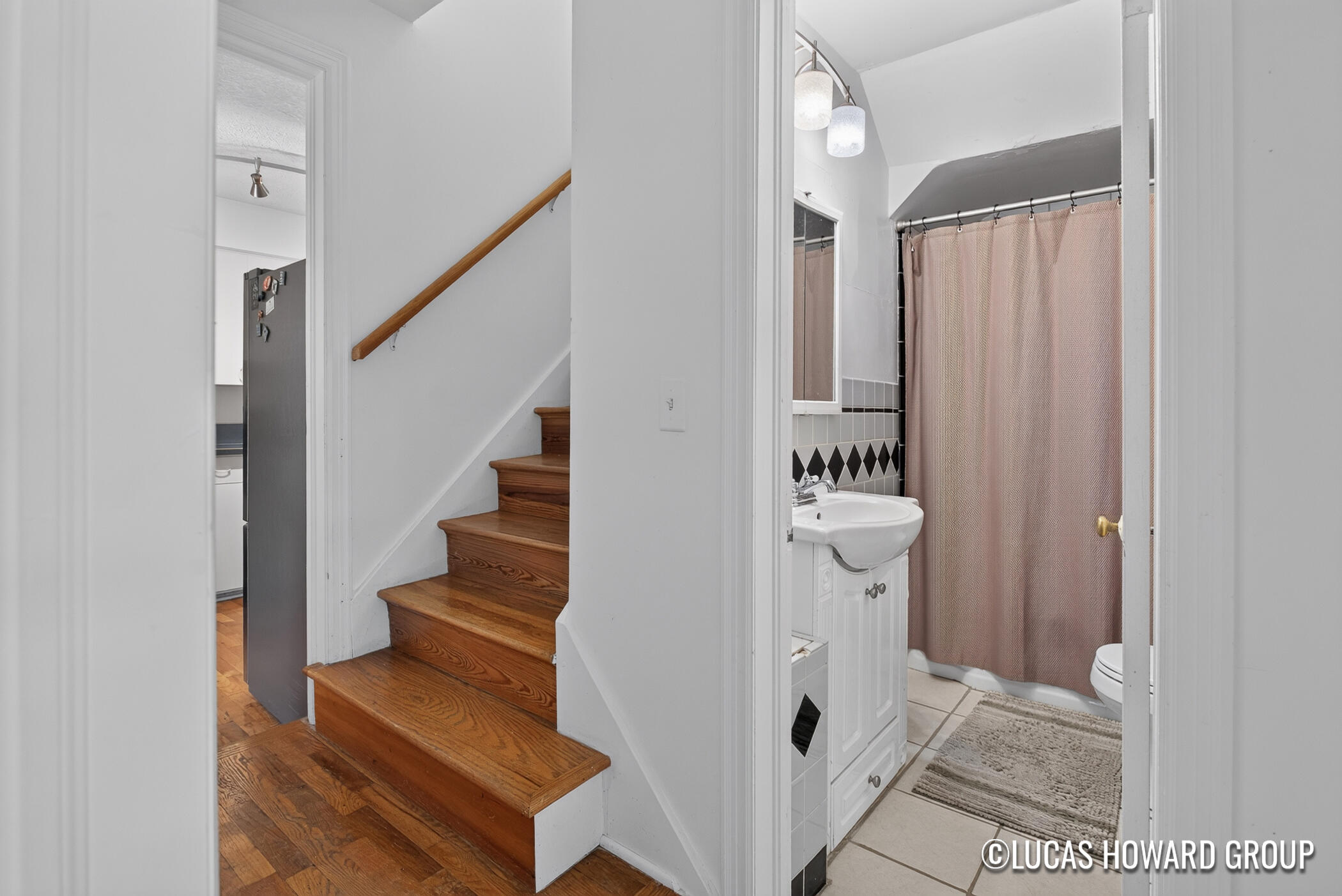 1045 Diamond Avenue NE Grand Rapids MI 49503