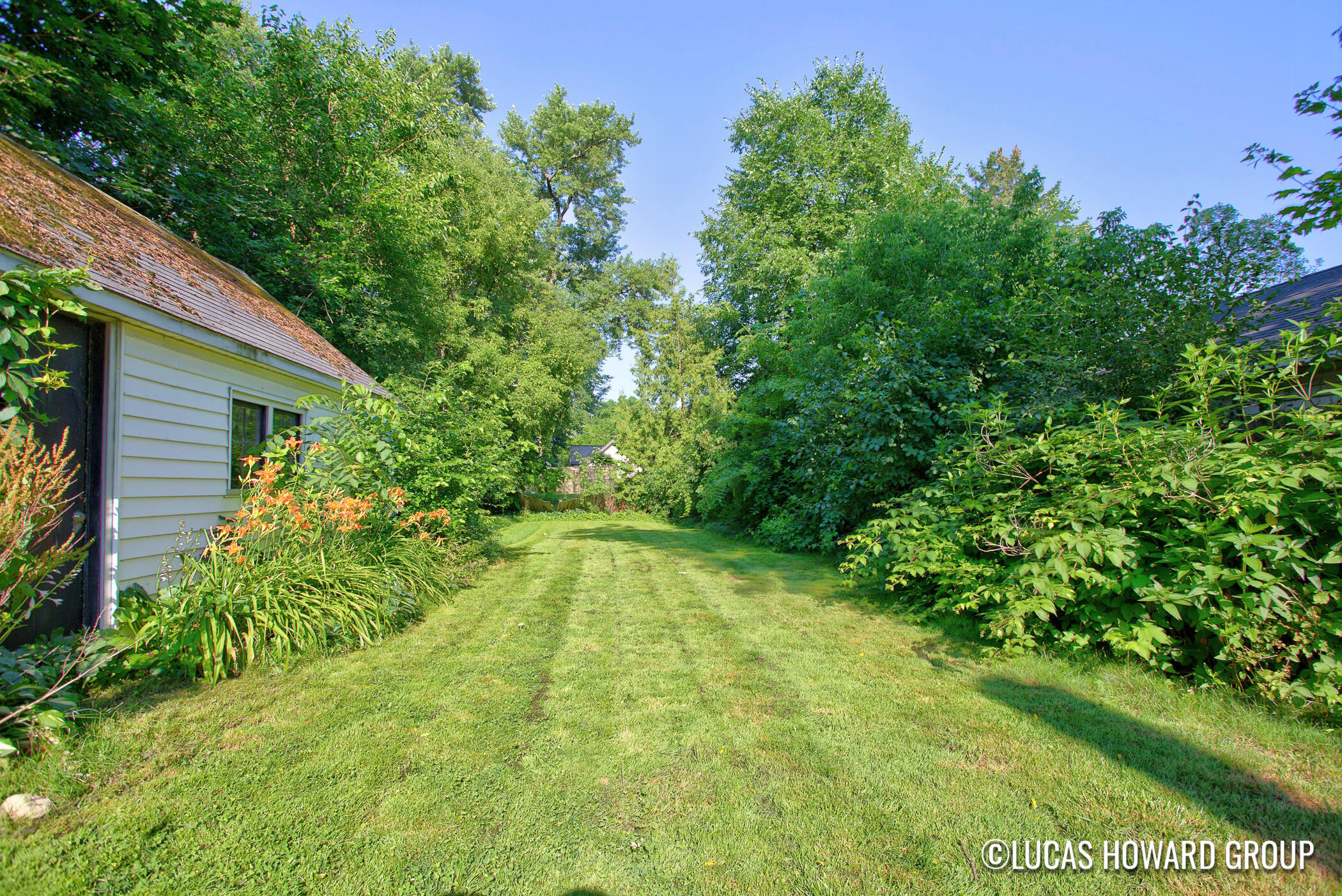 1045 Diamond Avenue NE Grand Rapids MI 49503