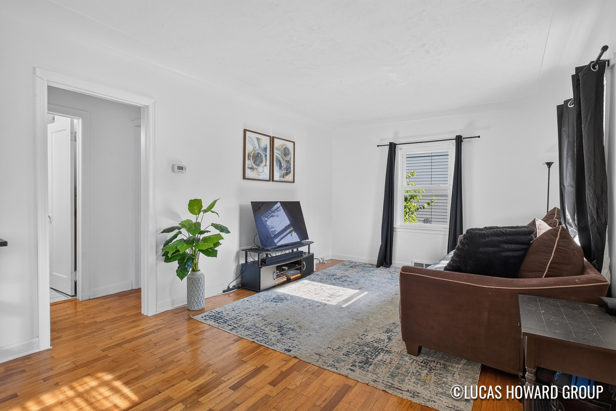 1045 Diamond Avenue NE Grand Rapids MI 49503