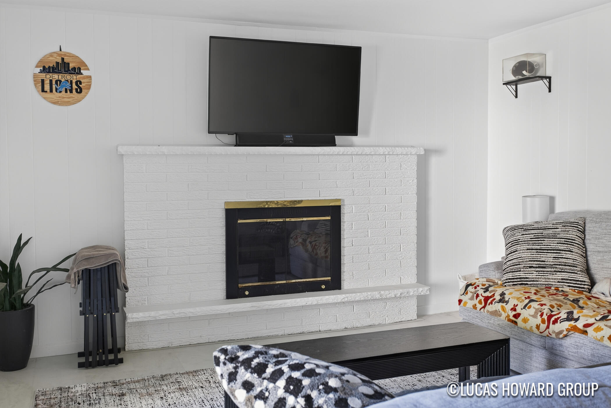 1045 Diamond Avenue NE Grand Rapids MI 49503
