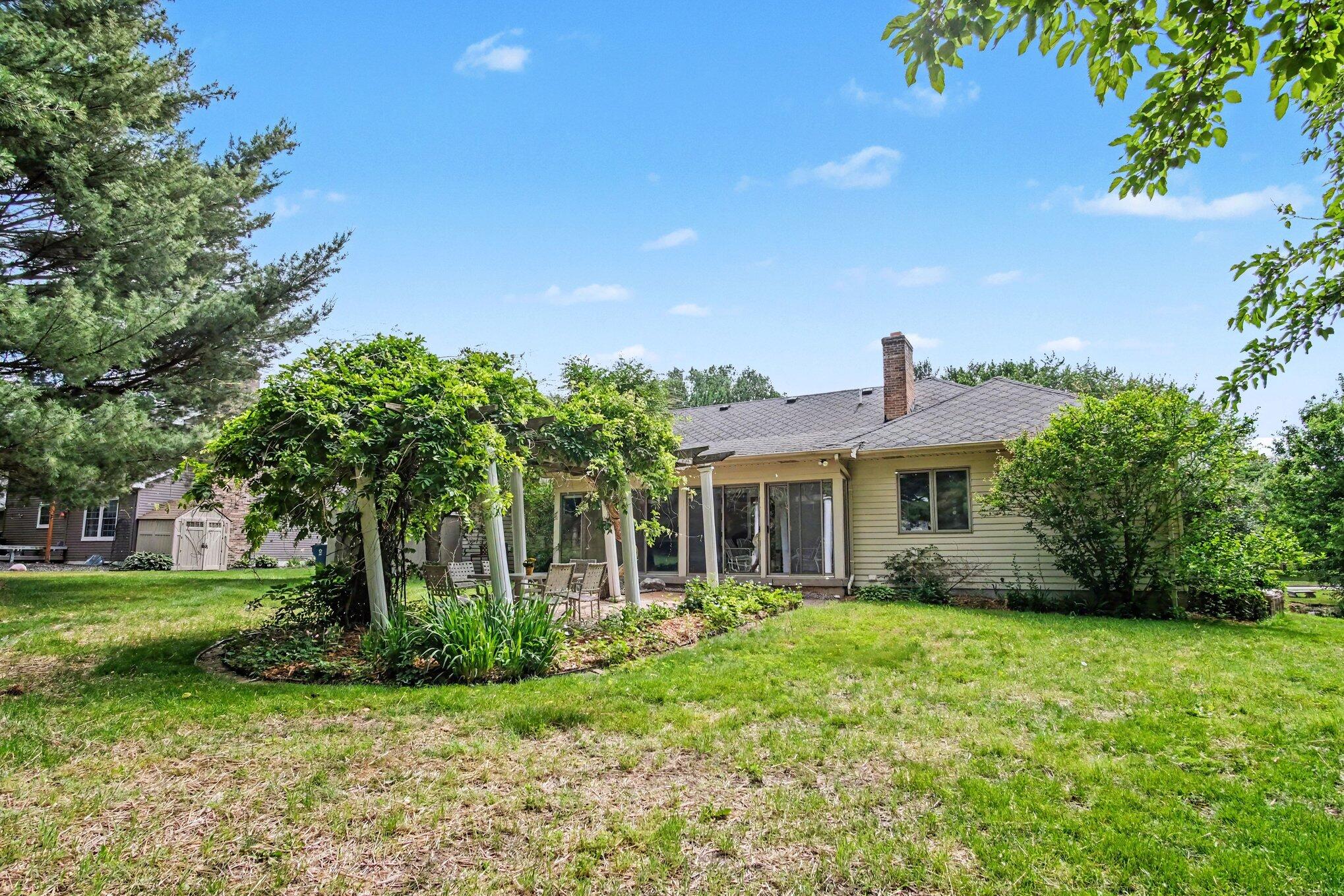 1795 Pembroke Street SE Grand Rapids MI 49508