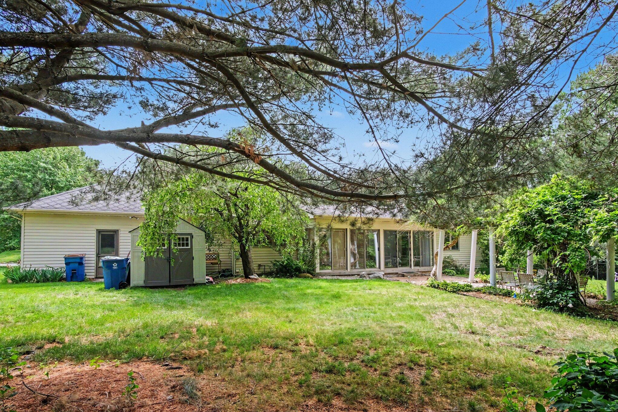 1795 Pembroke Street SE Grand Rapids MI 49508