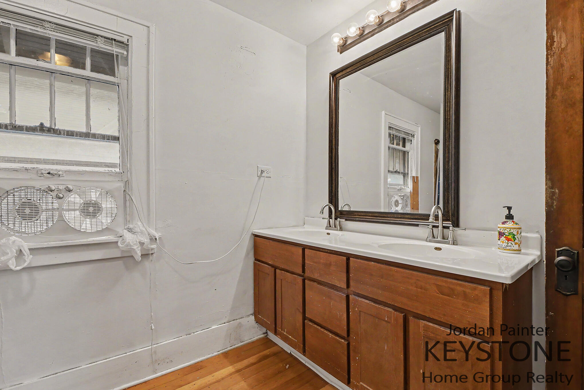 128 Dale Street NE Grand Rapids MI 49505