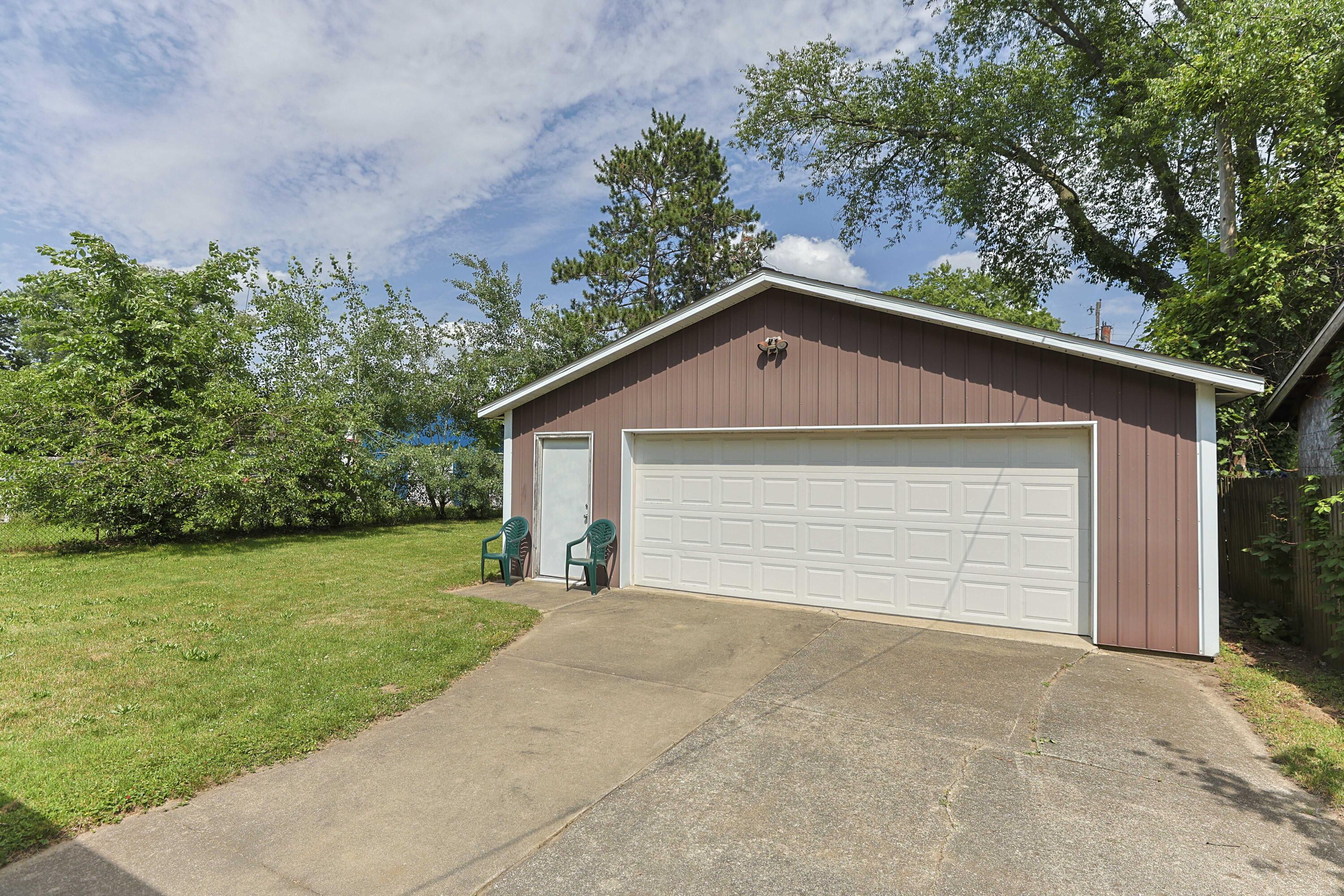 2029 Lewis Drive Niles MI 49120