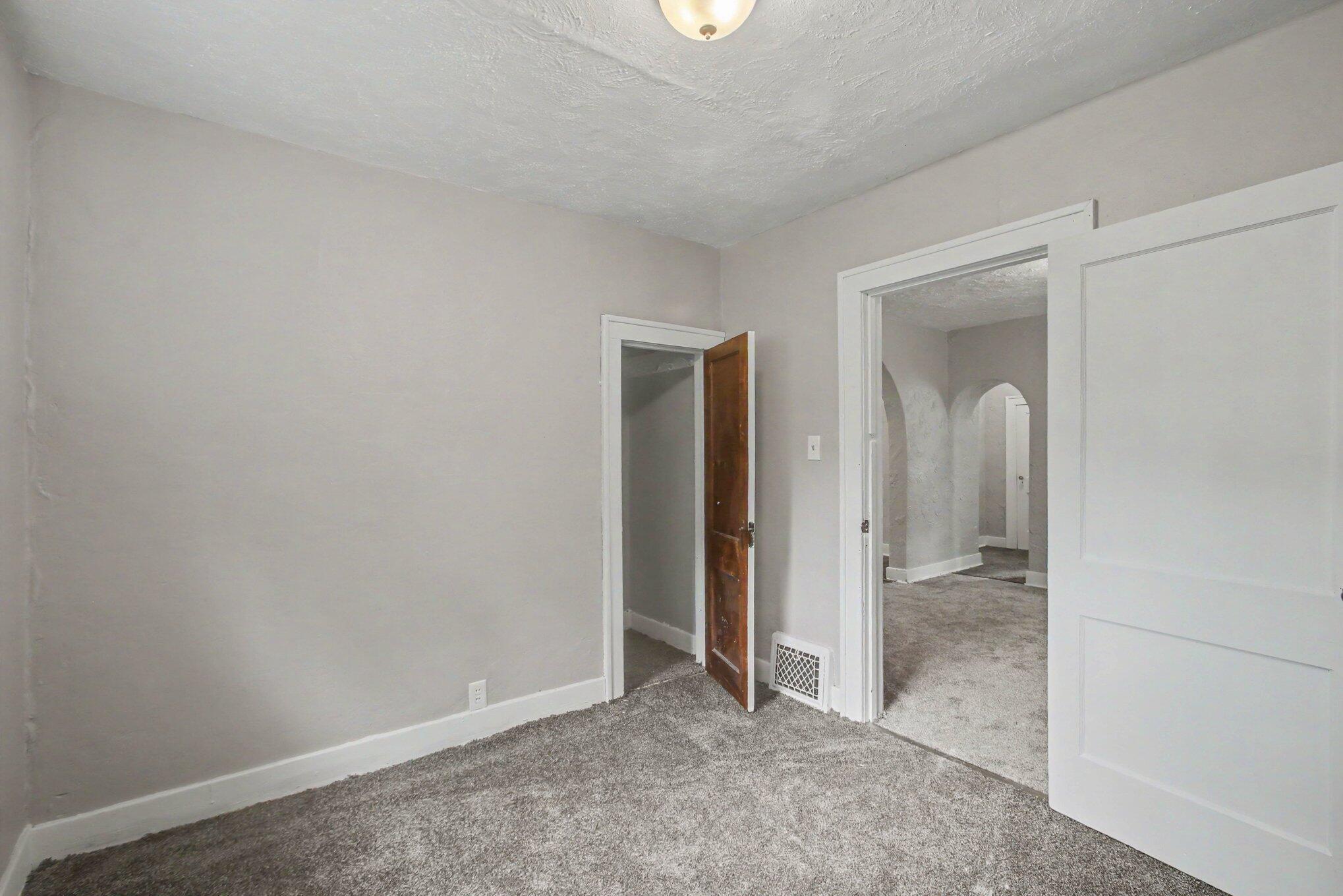 1156 Mc Alister Avenue Benton Harbor MI 49022