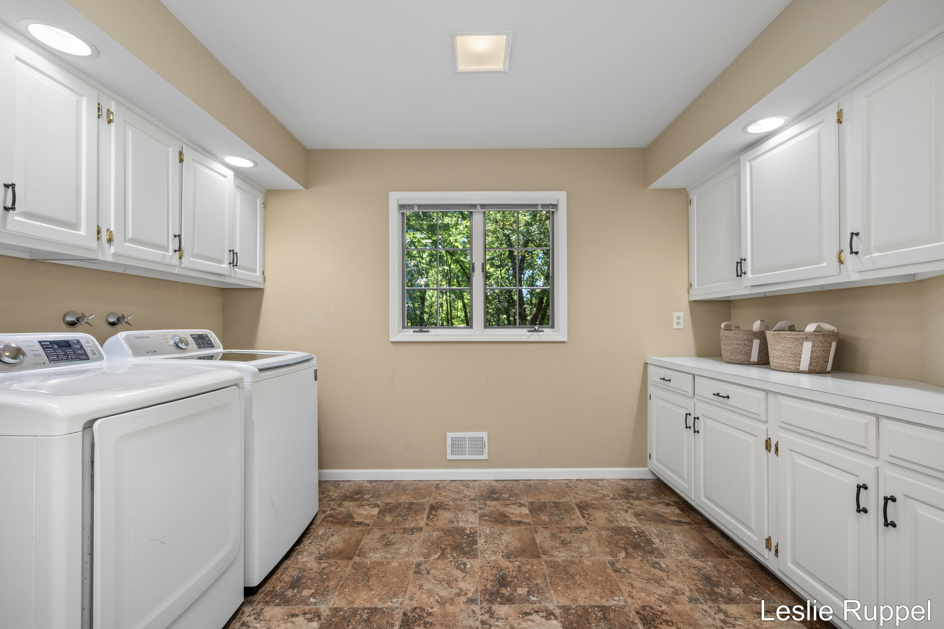 1700 Mont Rue Drive SE Grand Rapids MI 49546