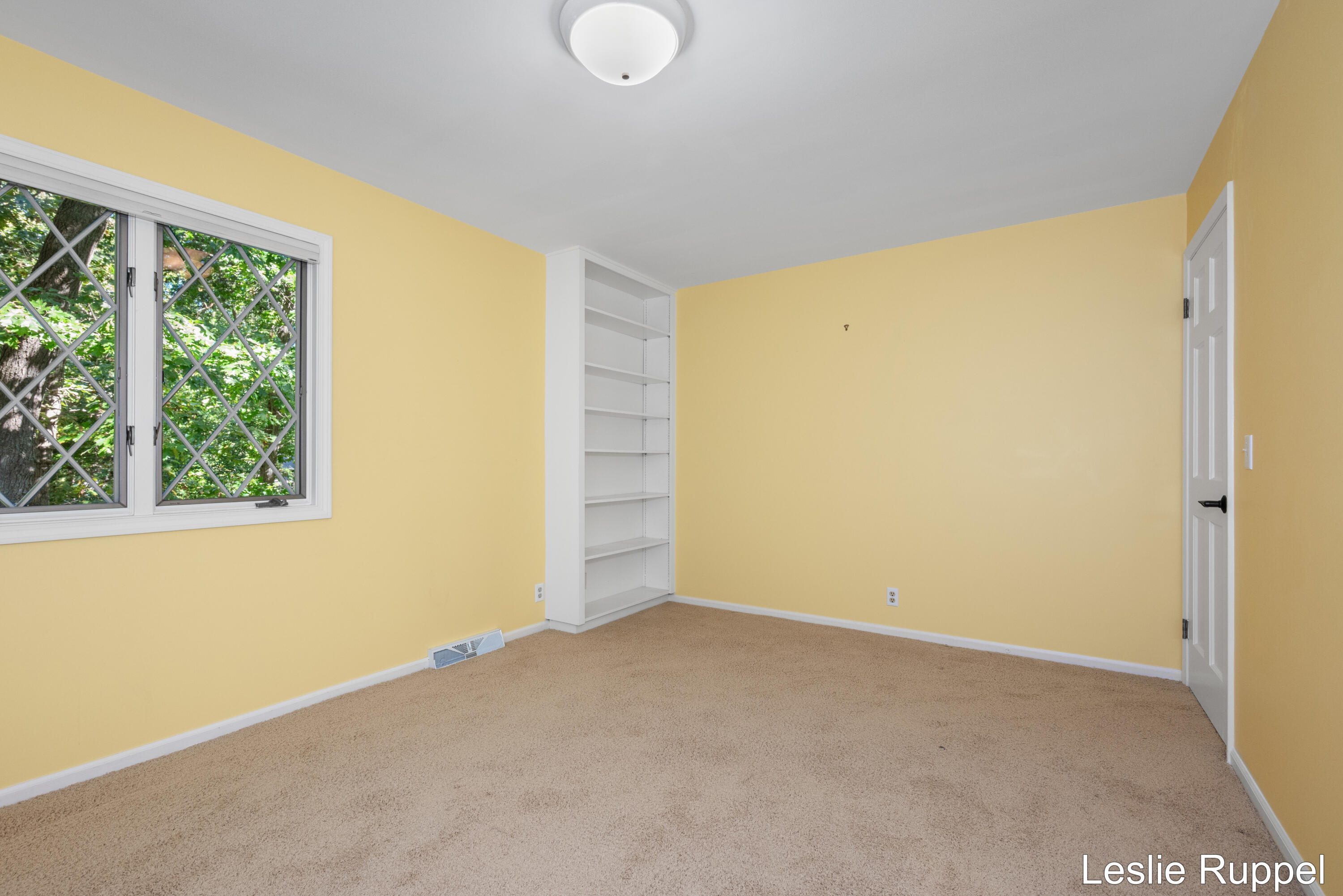 1700 Mont Rue Drive SE Grand Rapids MI 49546