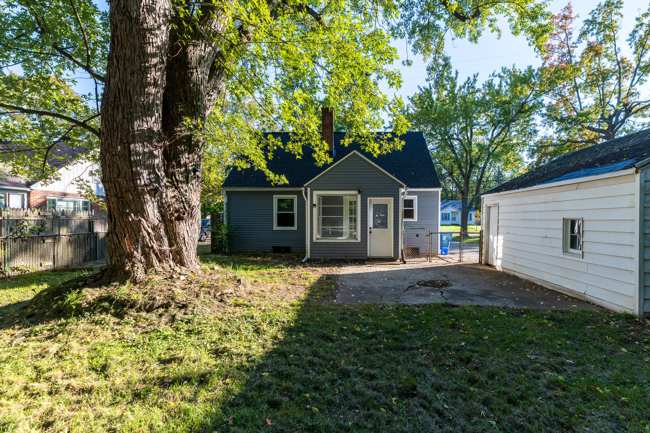 2035 Glendale Boulevard Kalamazoo MI 49004