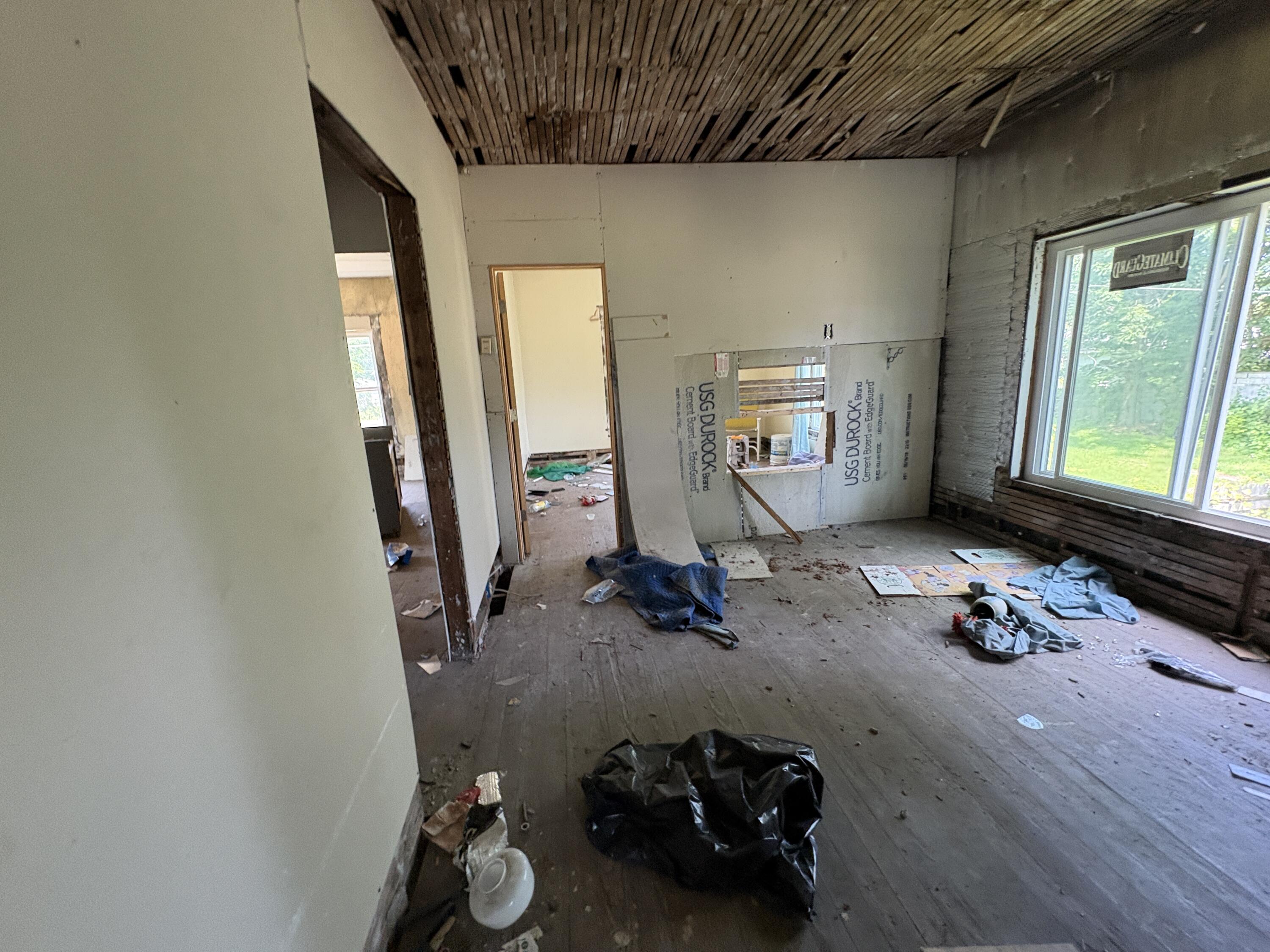 817 Thresher Avenue Benton Harbor MI 49022