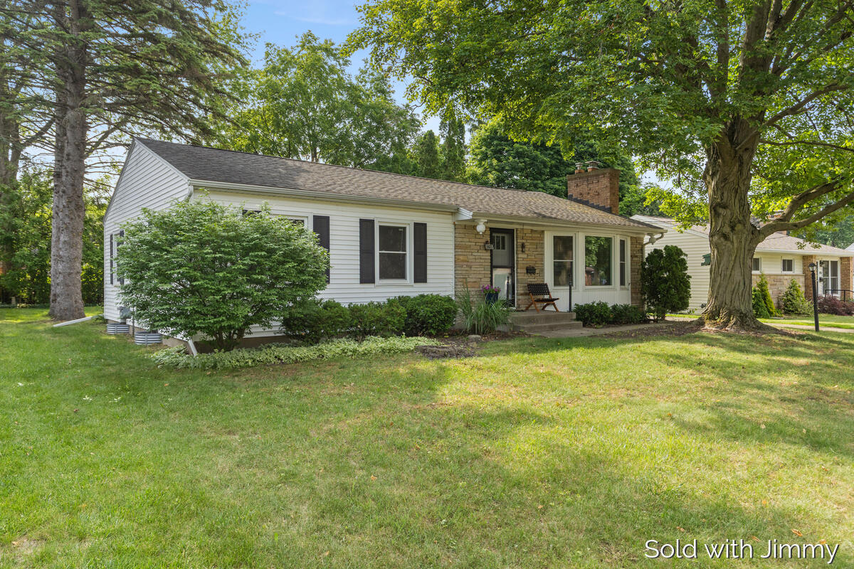 1744 Woodward Avenue SE Grand Rapids MI 49506