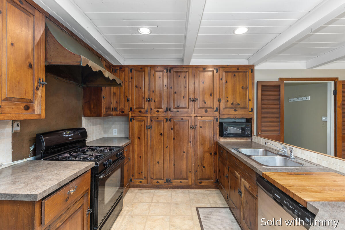 1744 Woodward Avenue SE Grand Rapids MI 49506