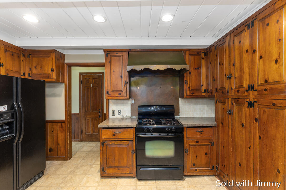 1744 Woodward Avenue SE Grand Rapids MI 49506