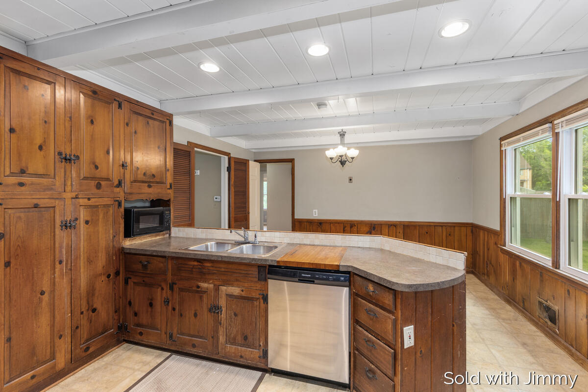 1744 Woodward Avenue SE Grand Rapids MI 49506