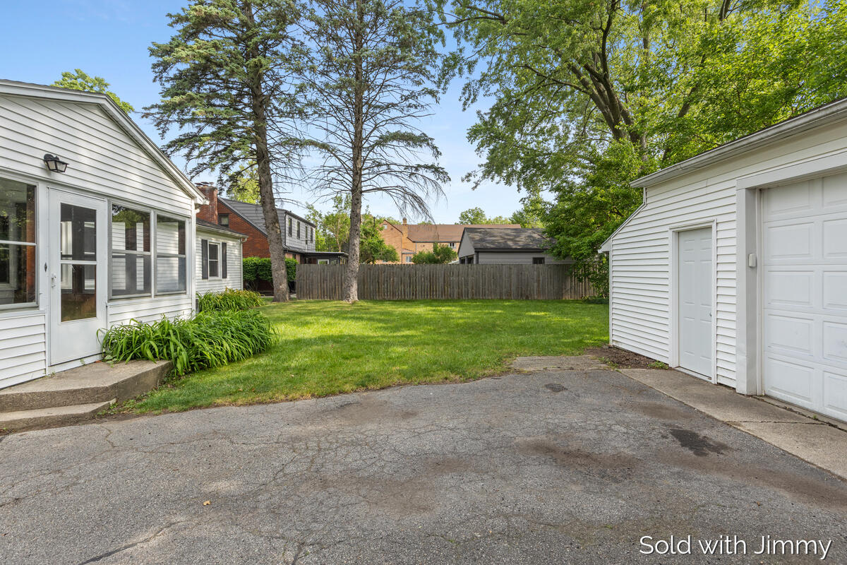 1744 Woodward Avenue SE Grand Rapids MI 49506