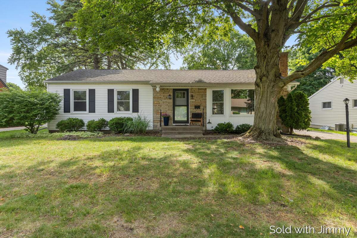 1744 Woodward Avenue SE Grand Rapids MI 49506