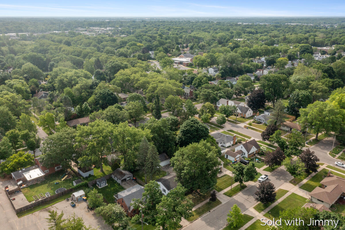 1744 Woodward Avenue SE Grand Rapids MI 49506