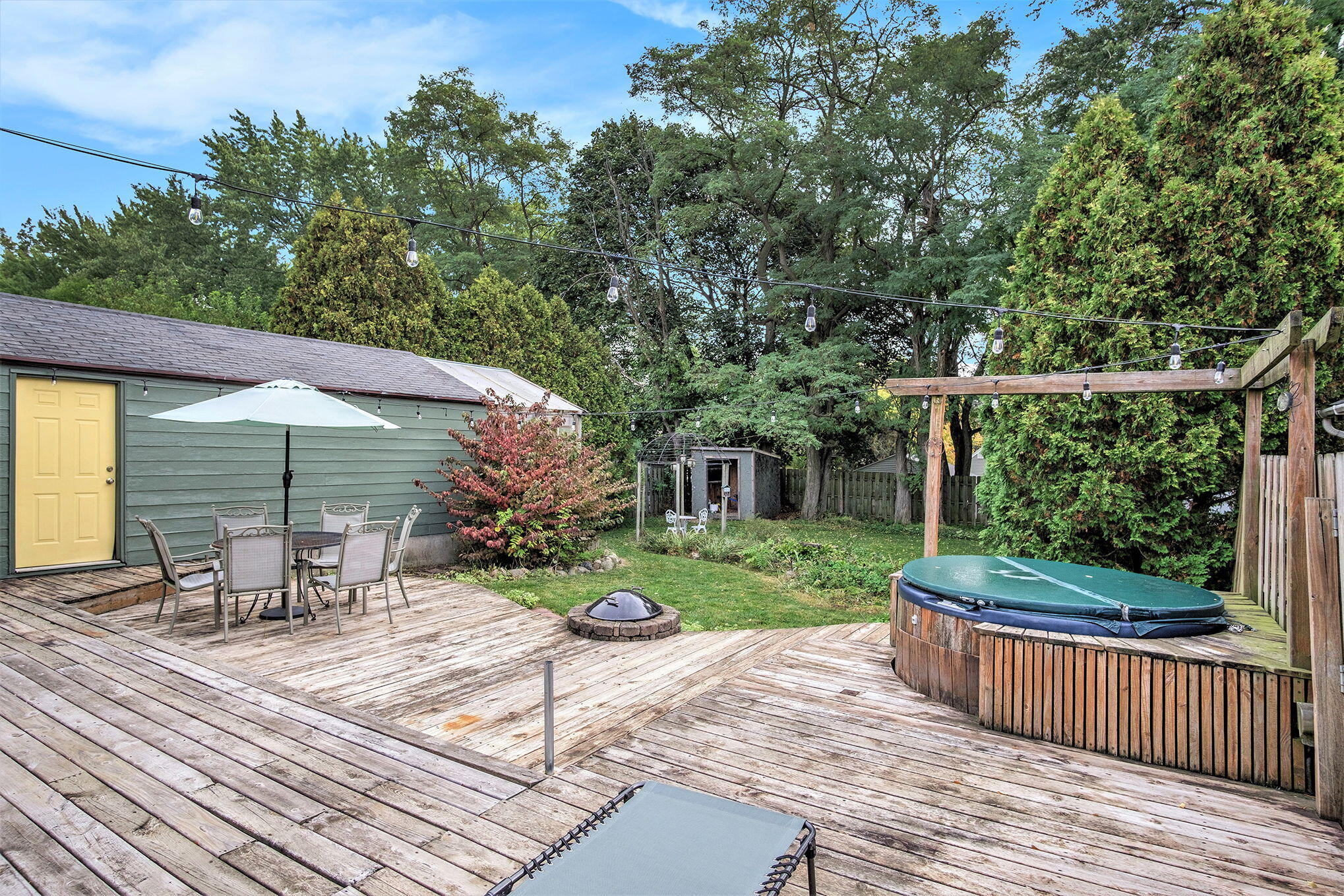 1228 Spring Avenue NE Grand Rapids MI 49505