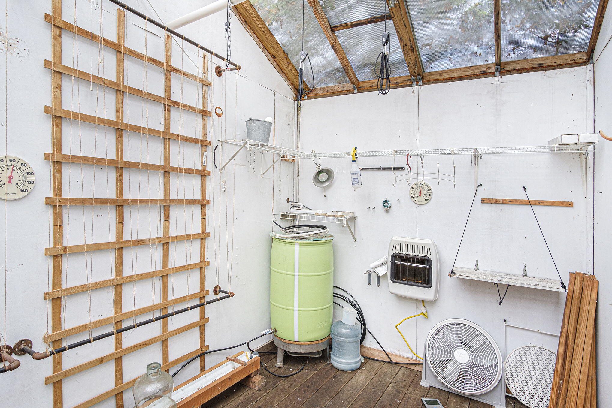 1228 Spring Avenue NE Grand Rapids MI 49505