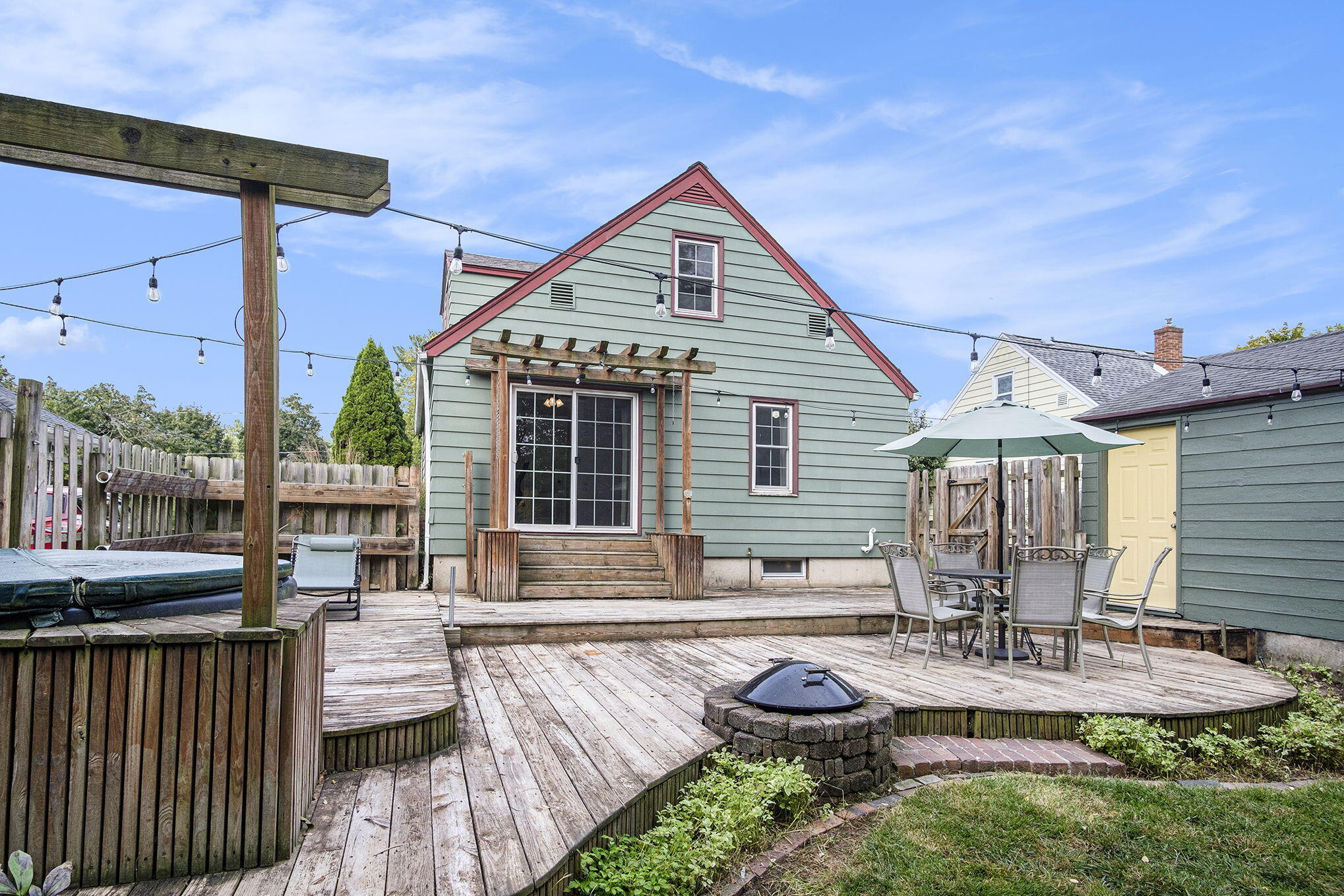 1228 Spring Avenue NE Grand Rapids MI 49505