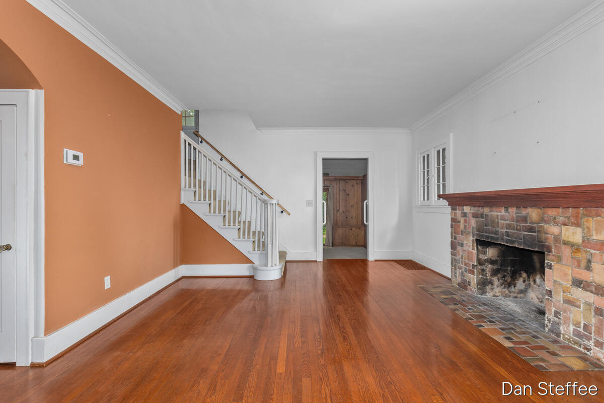 957 Maxwell Avenue SE East Grand Rapids MI 49506