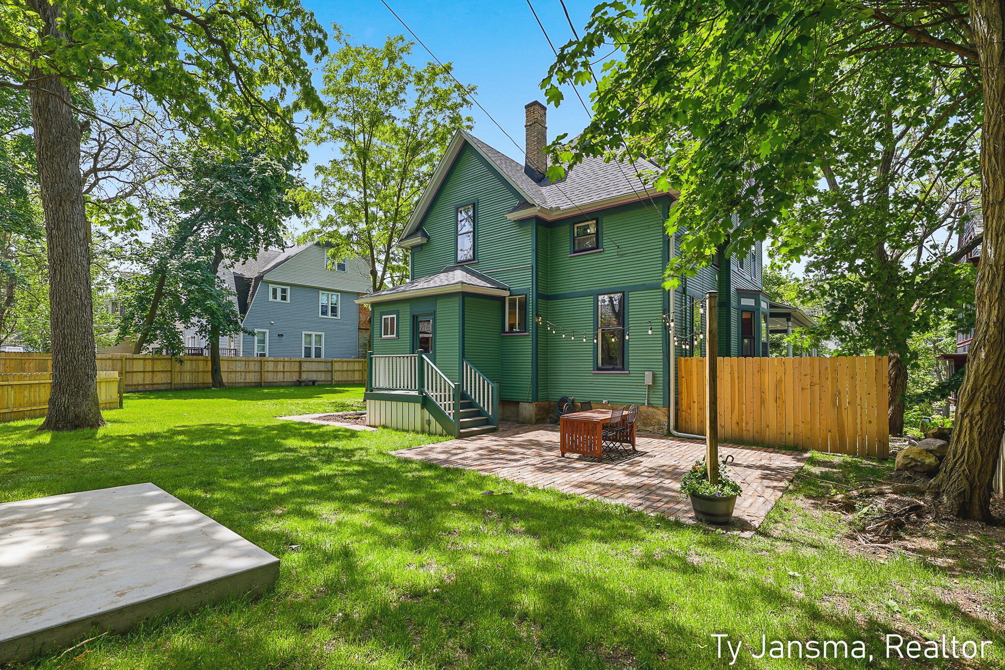 624-628 Prospect Avenue SE Grand Rapids MI 49503